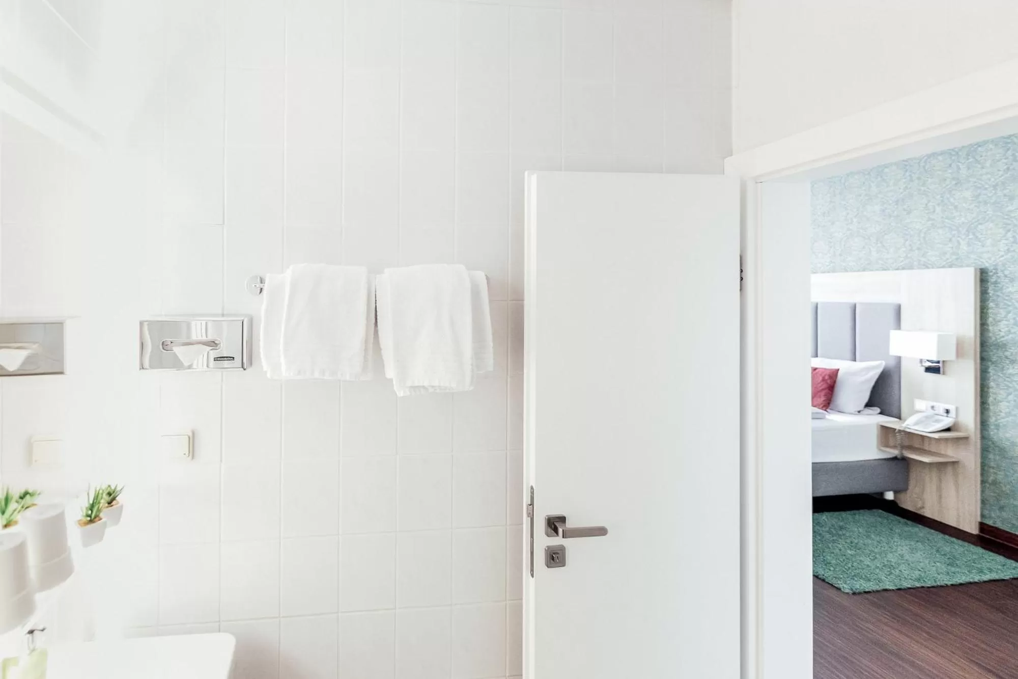 Bathroom in Pallas Hotel