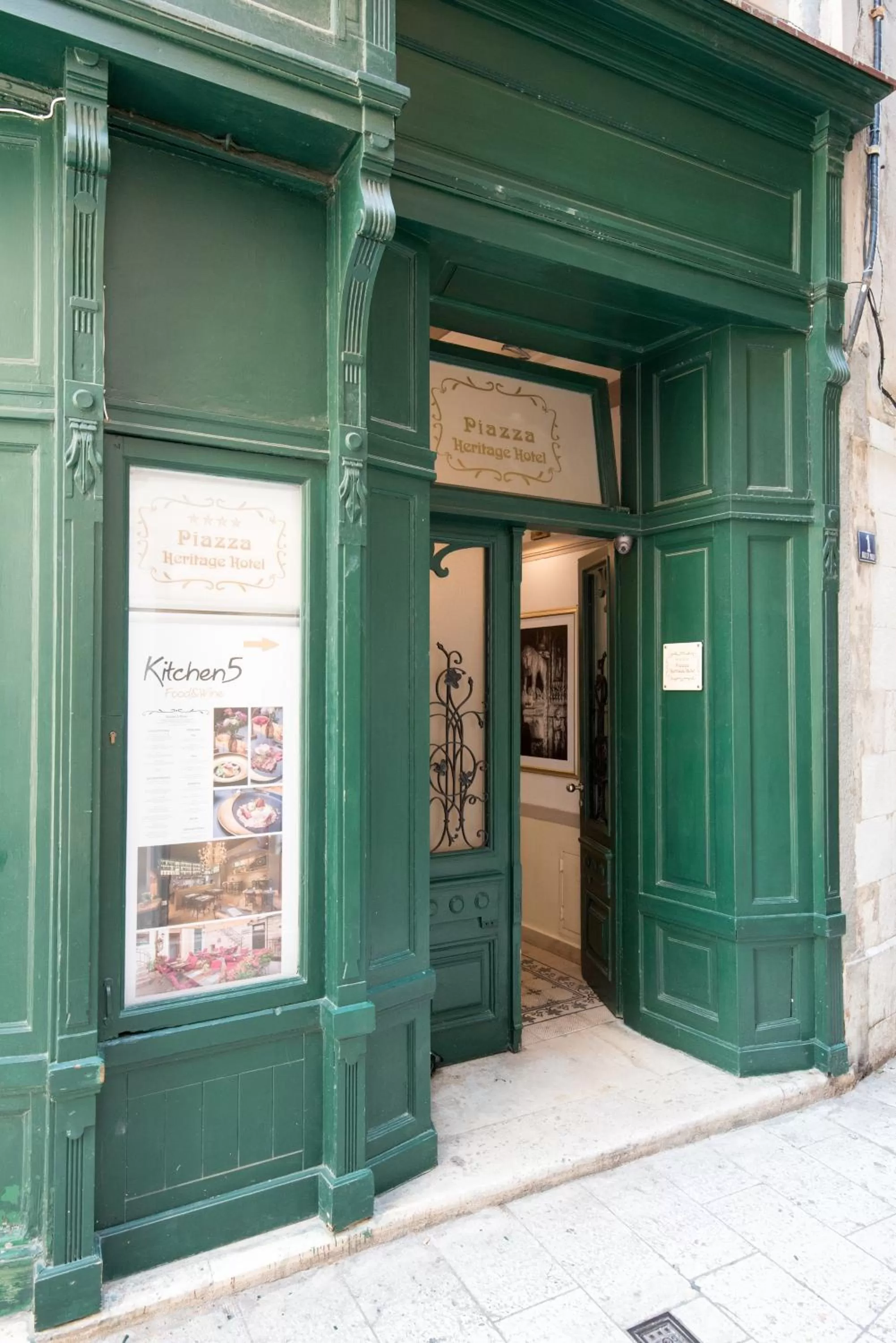 Facade/entrance in Central Square Heritage Hotel