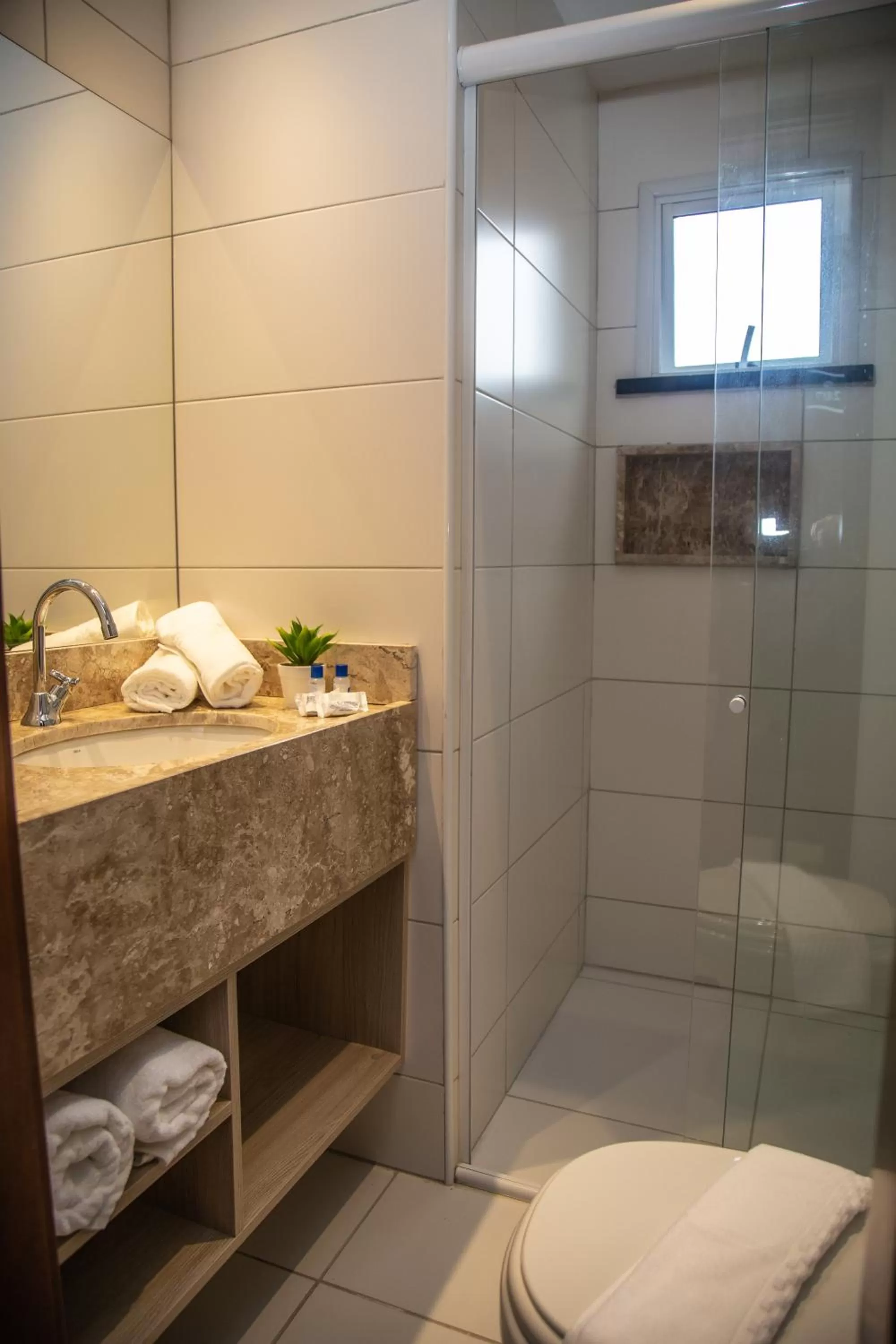 Bathroom in Aquidabã Praia Hotel