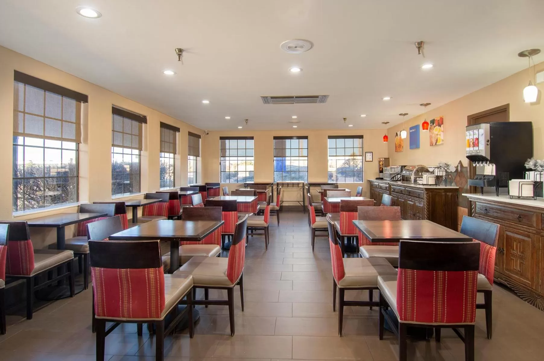 Breakfast in Comfort Inn Santa Fe South