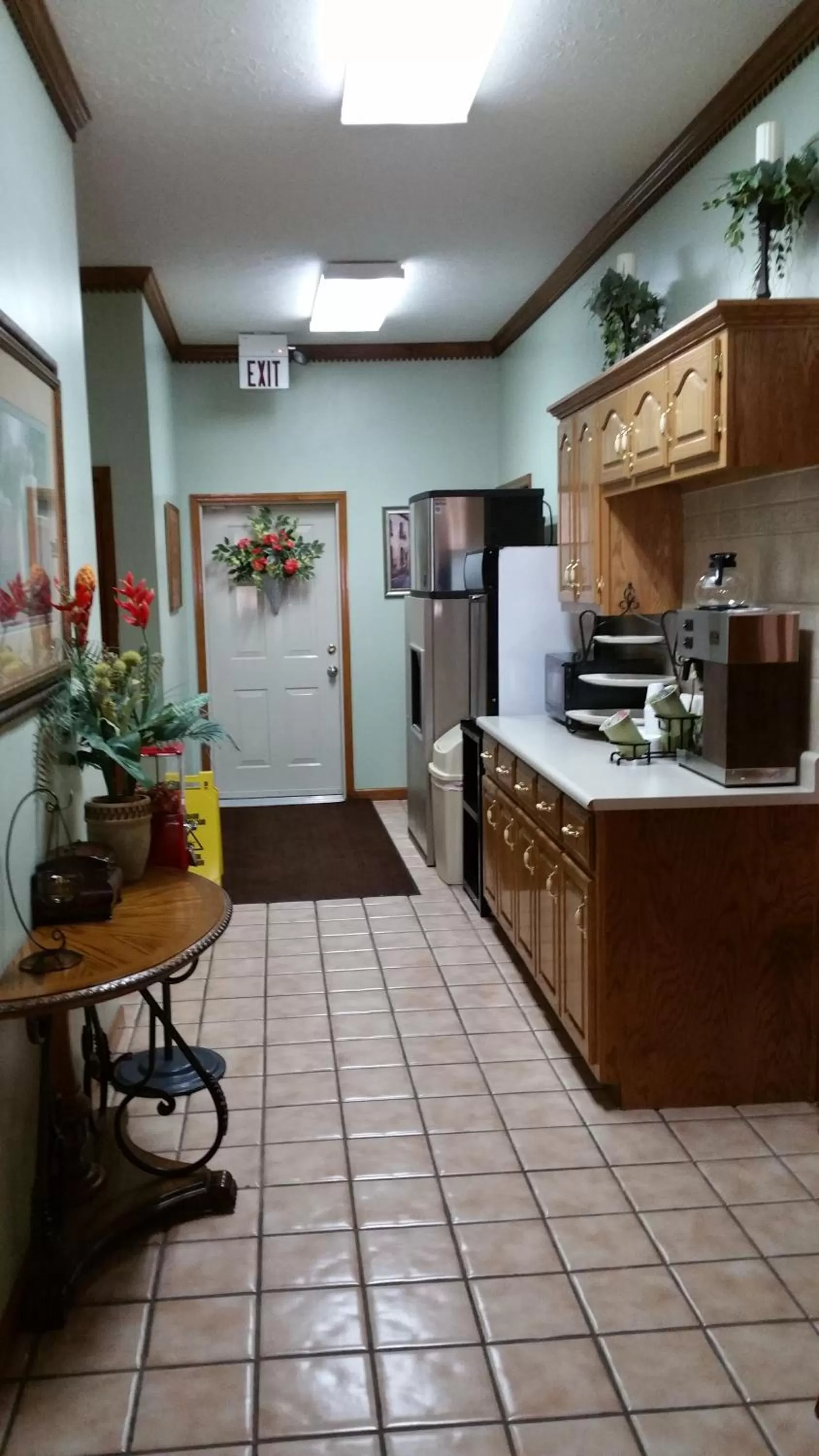 Coffee/tea facilities in Hearthstone Inn