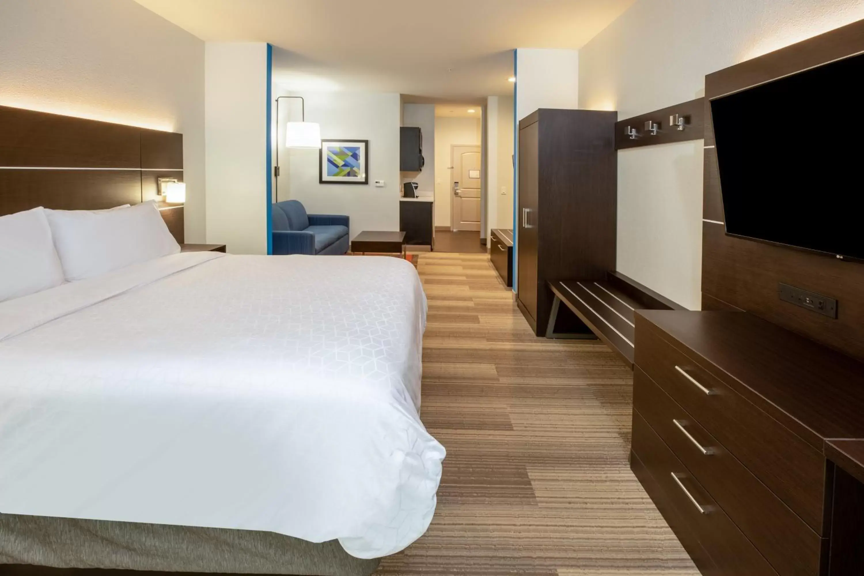 King Suite - Disability Access in Holiday Inn Express & Suites Rockport - Bay View, an IHG Hotel King Suite - Disability Access in Holiday Inn Express & Suites Rockport - Bay View, an IHG Hotel