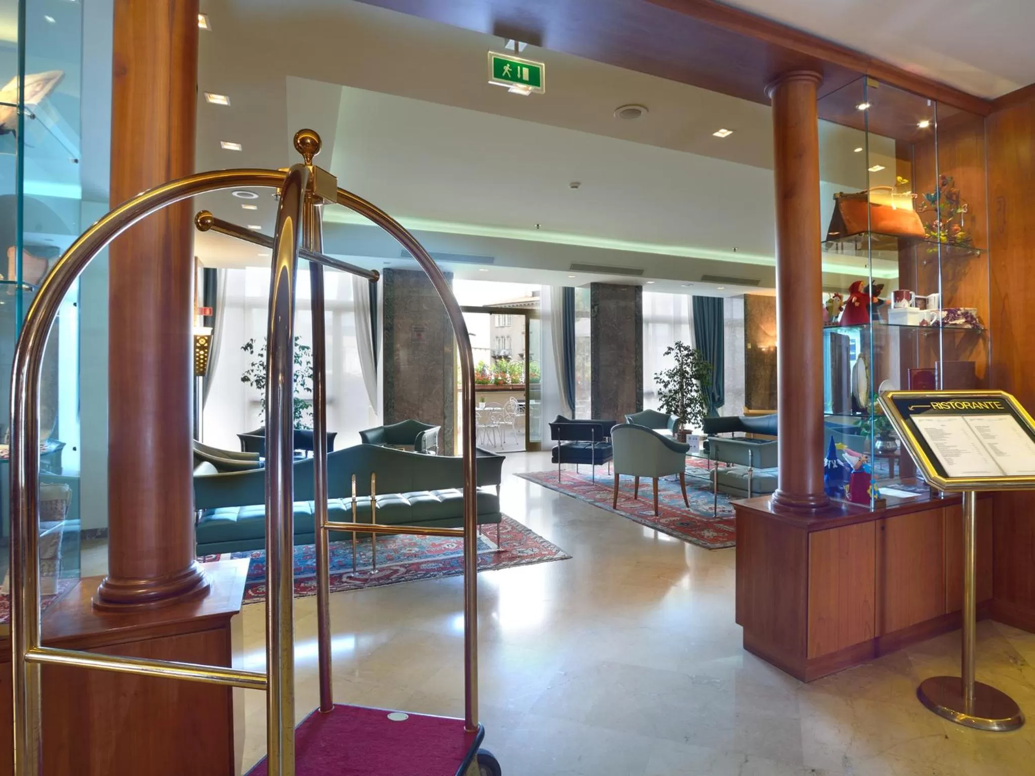 Lobby or reception in Sangallo Palace