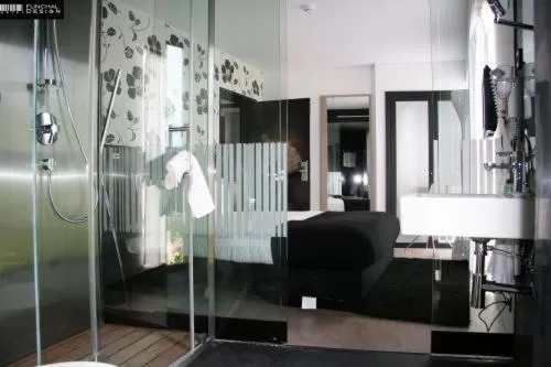 Photo of the whole room in Funchal Design Hotel