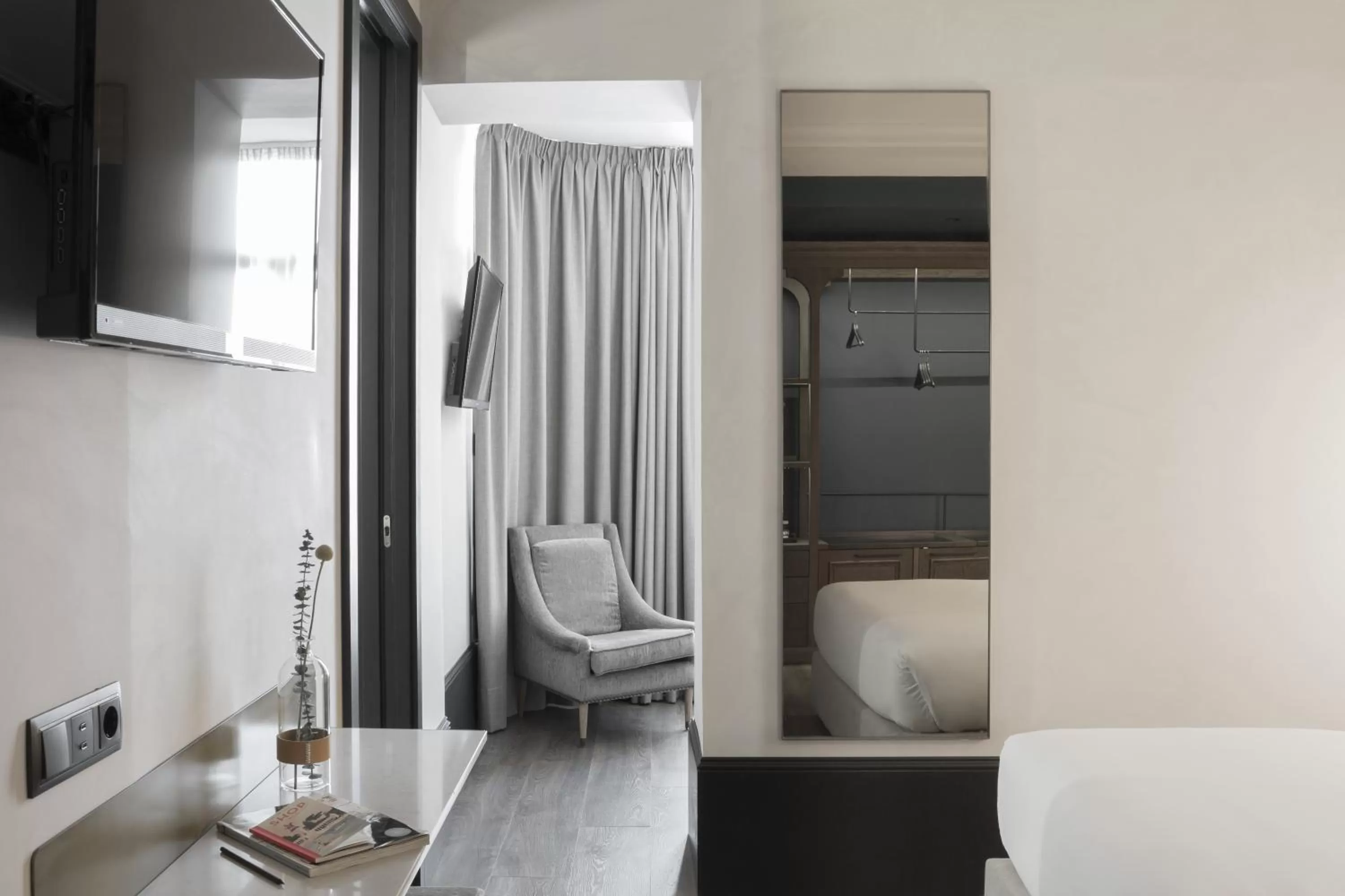 Bedroom, Bed in ICON Wipton