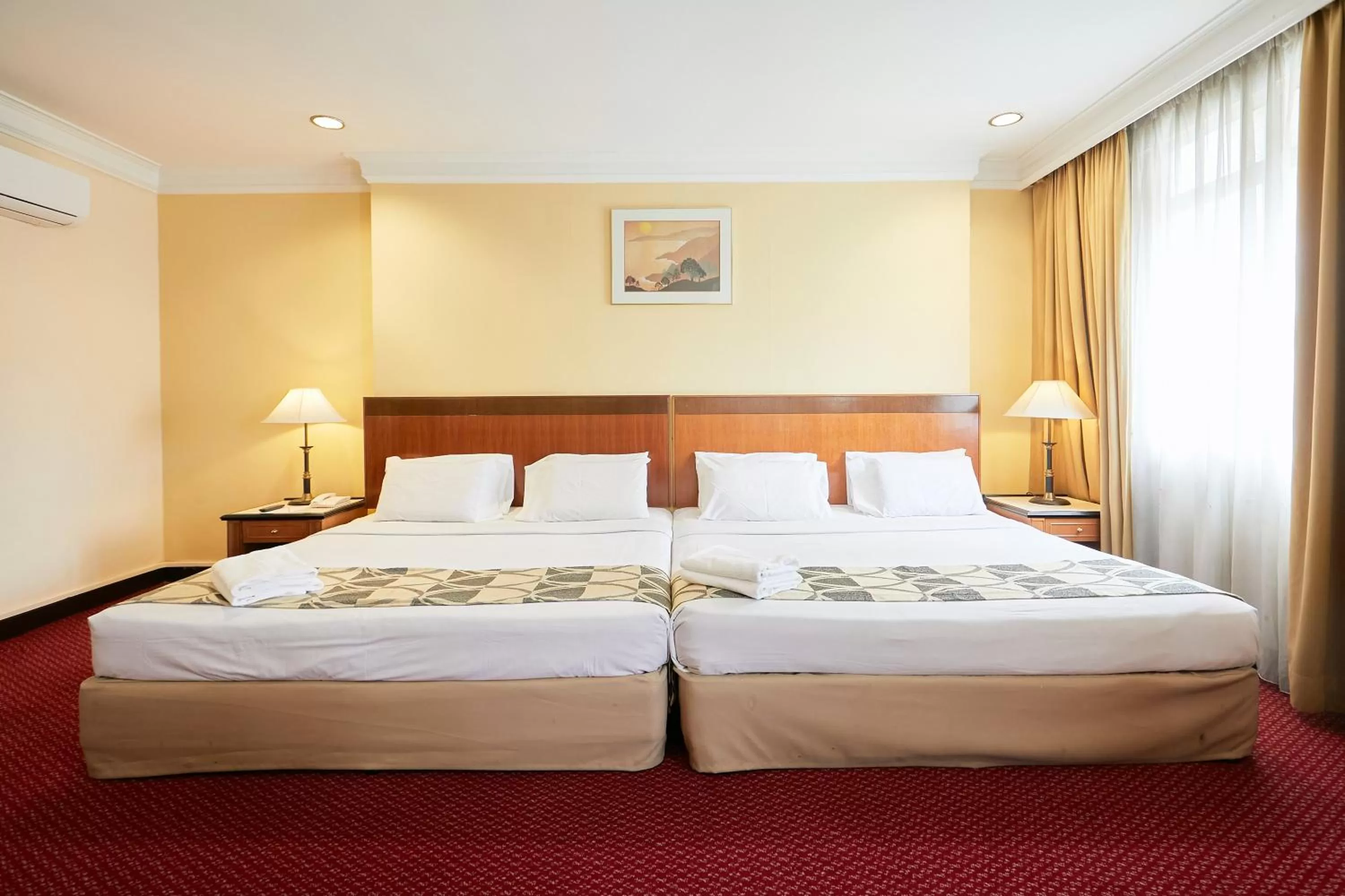 Bed in Grand Pacific Hotel PWTC