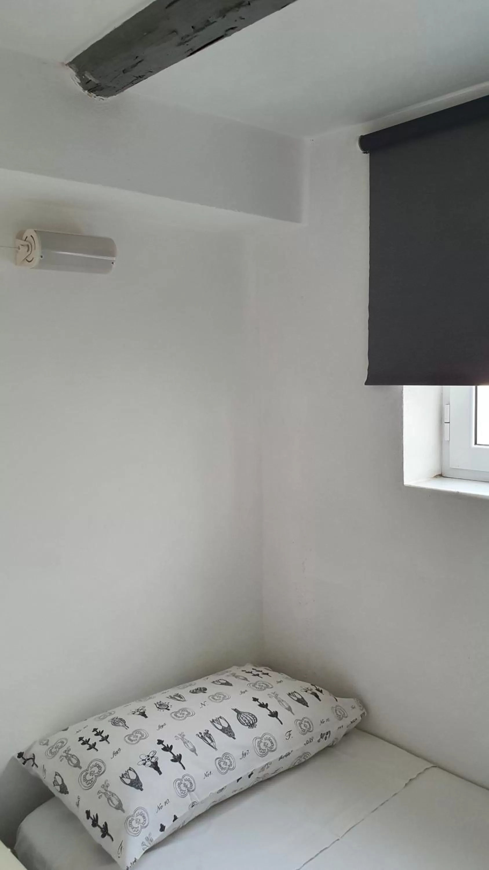 Bed, TV/Entertainment Center in Il Miracolo