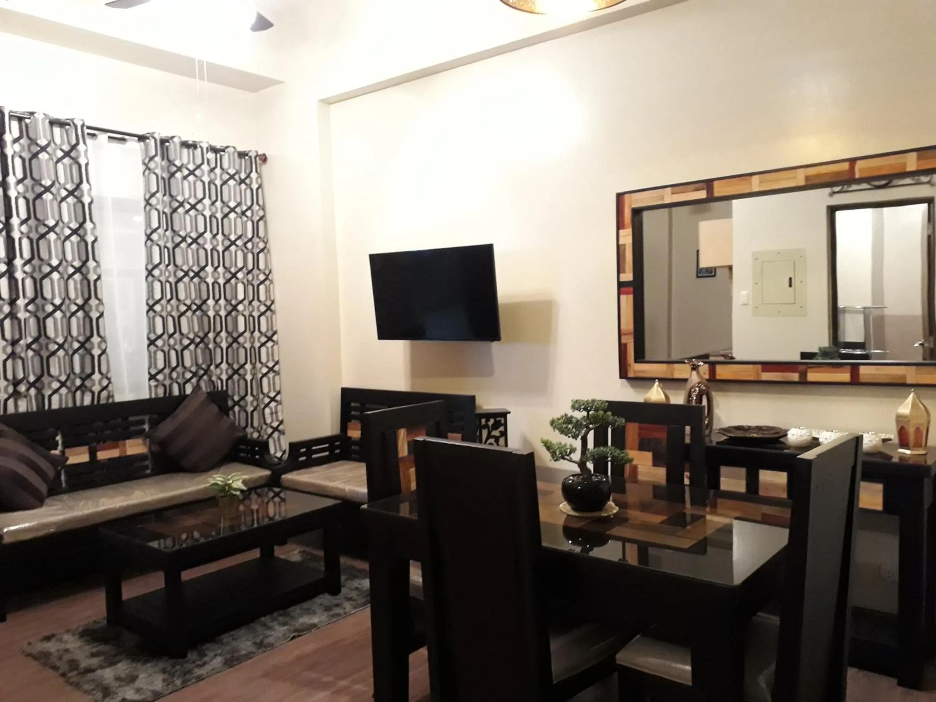 Outlook Ridge Residences