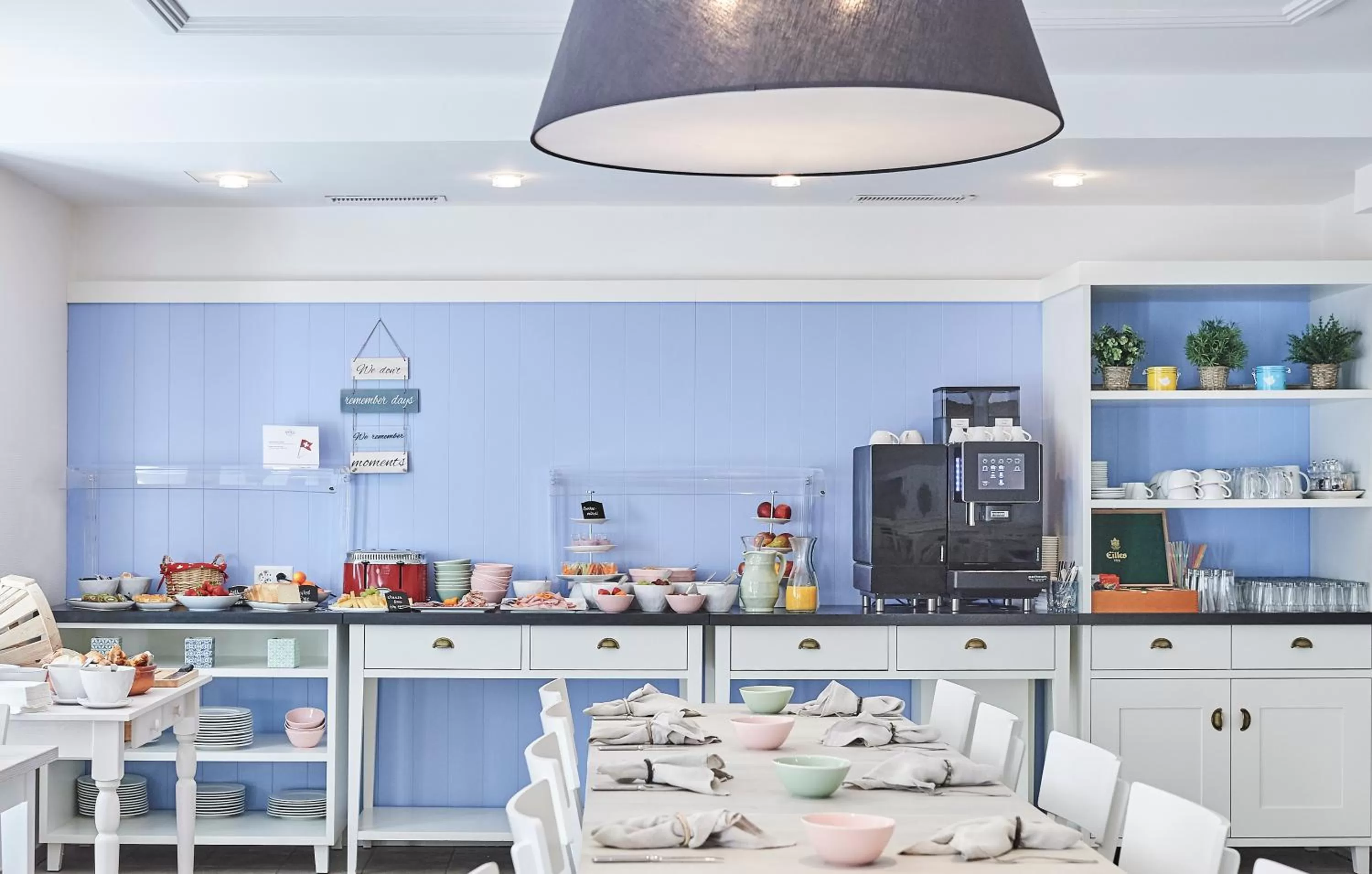 Restaurant/places to eat in Hotel Central Luzern