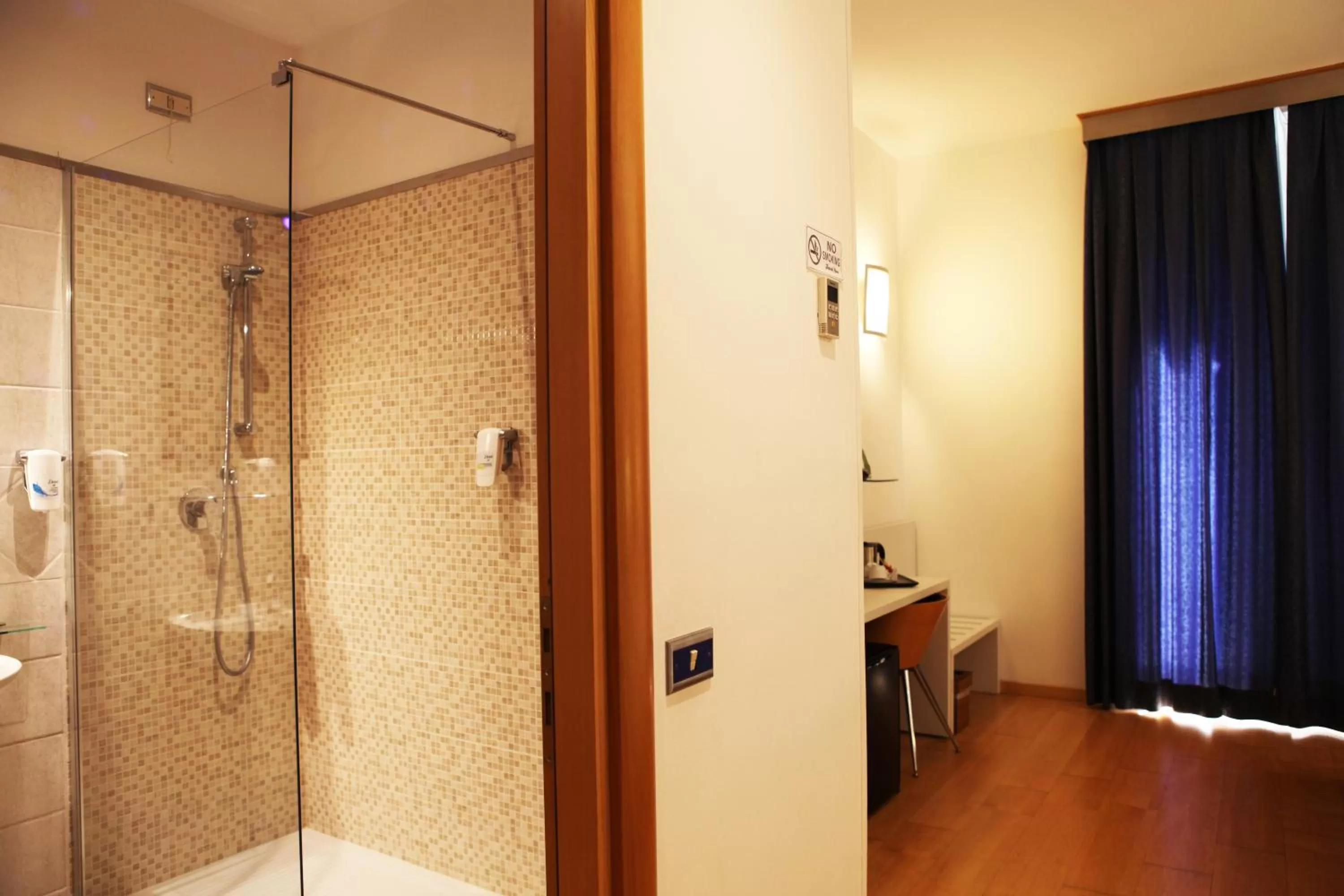 Hotel Franklin Feel The Sound