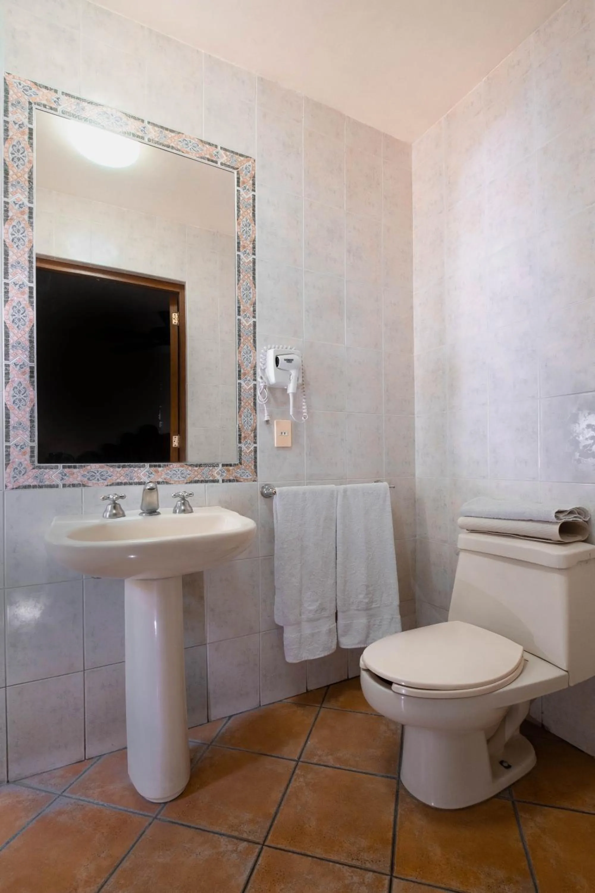 Bathroom in Hotel Layseca