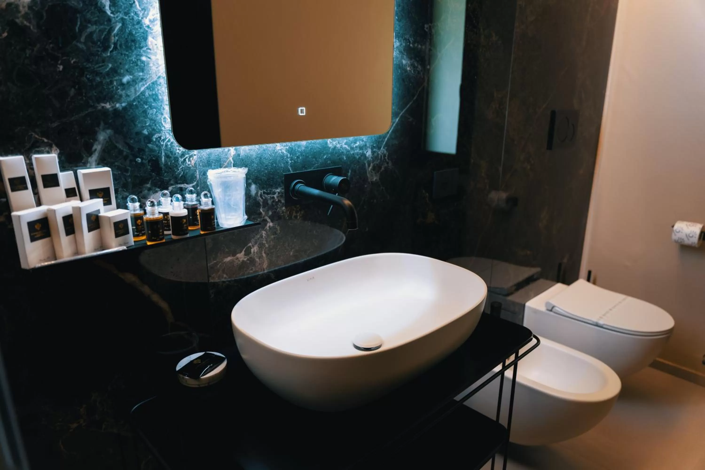 Toilet, Bathroom in Emesh Boutique Suite