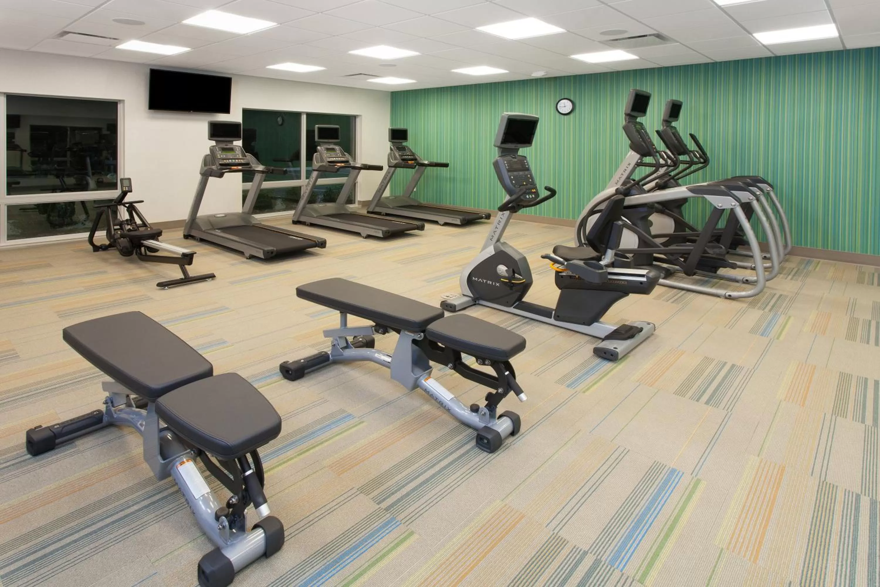 Spa and wellness centre/facilities in Holiday Inn Express & Suites - Sterling Heights-Detroit Area by IHG