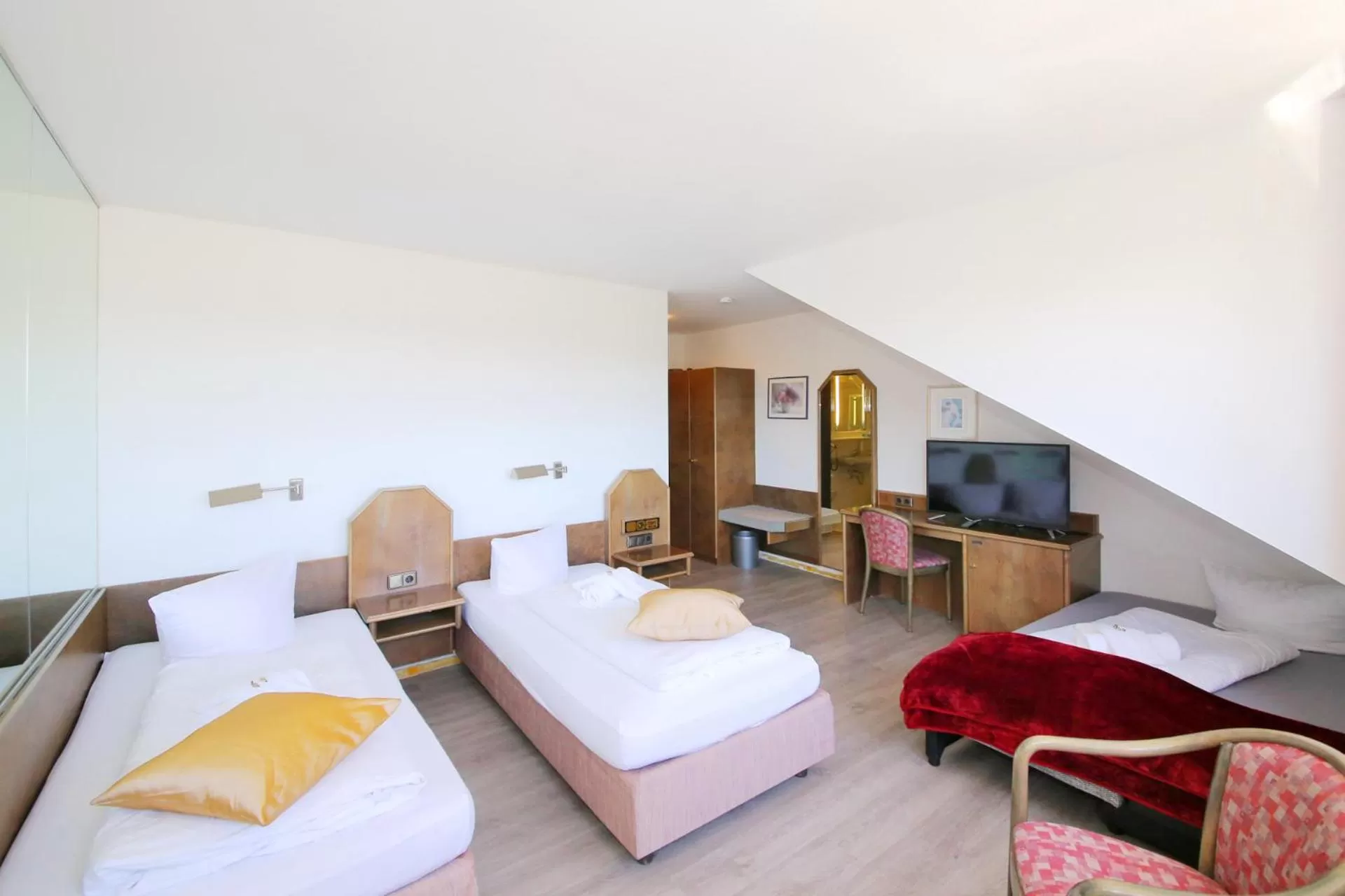 Photo of the whole room in Hotel Kick