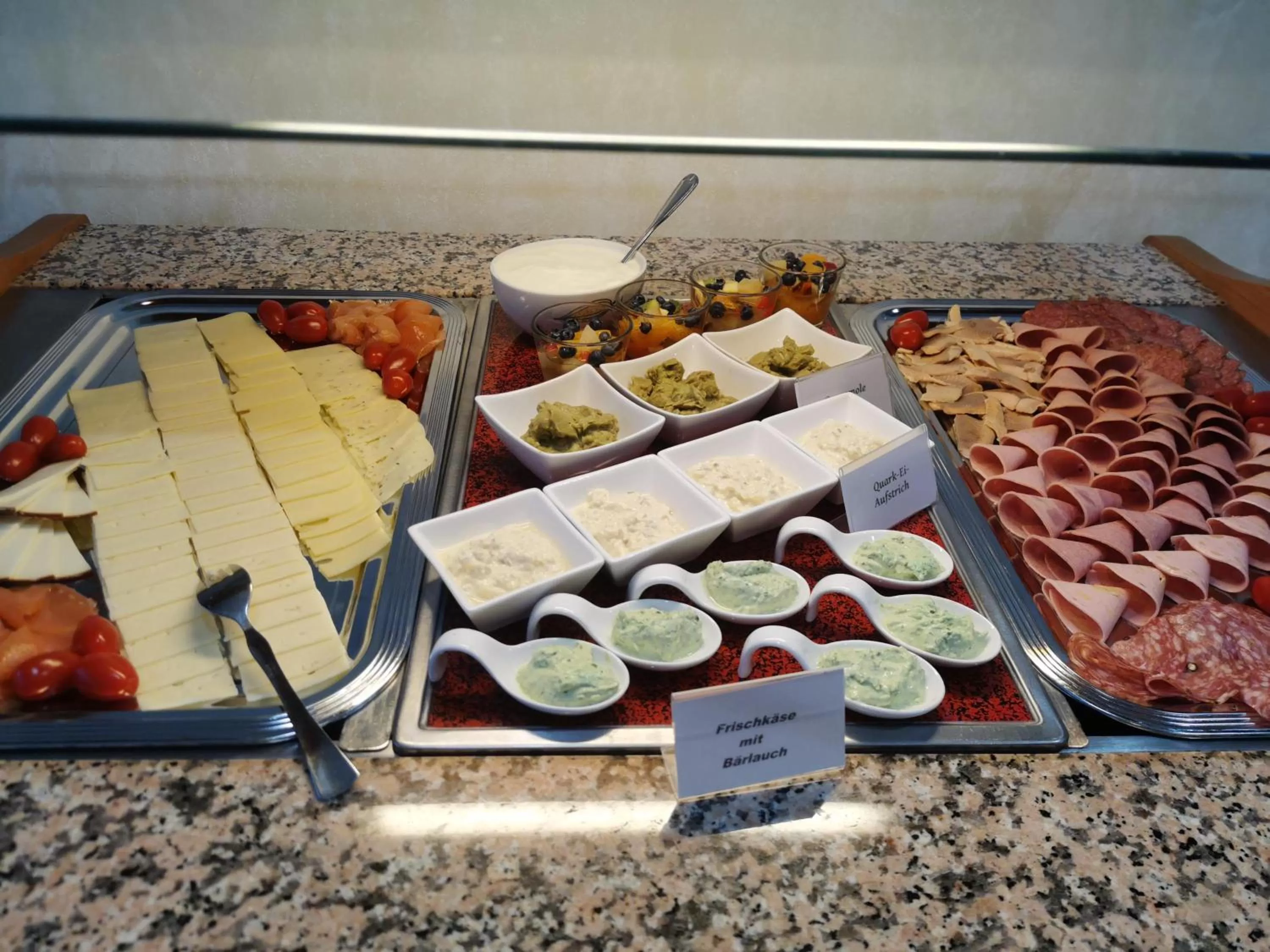 Breakfast, Food in Haus Hubertus