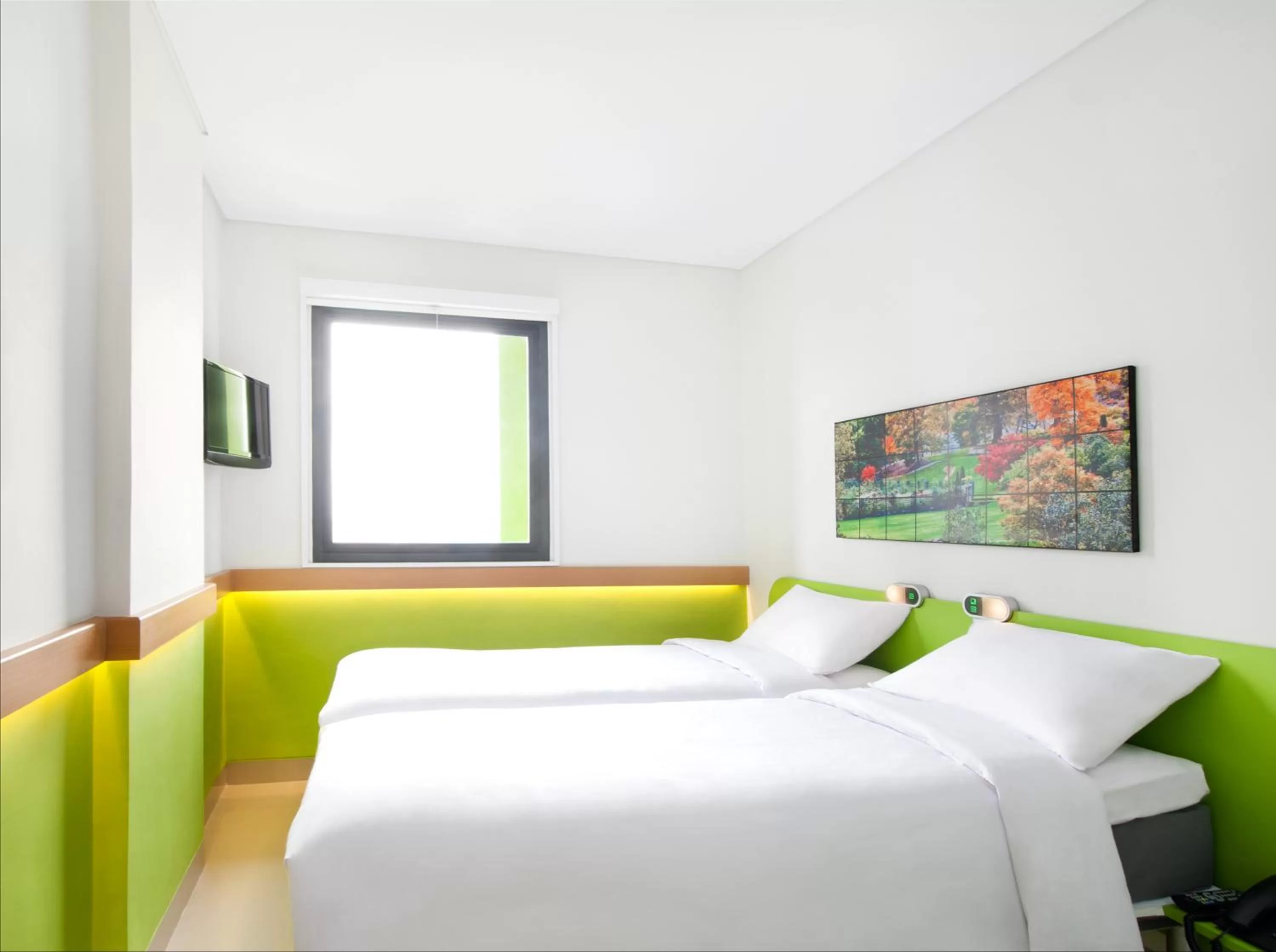 Bedroom in Ibis Budget Jakarta Daan Mogot