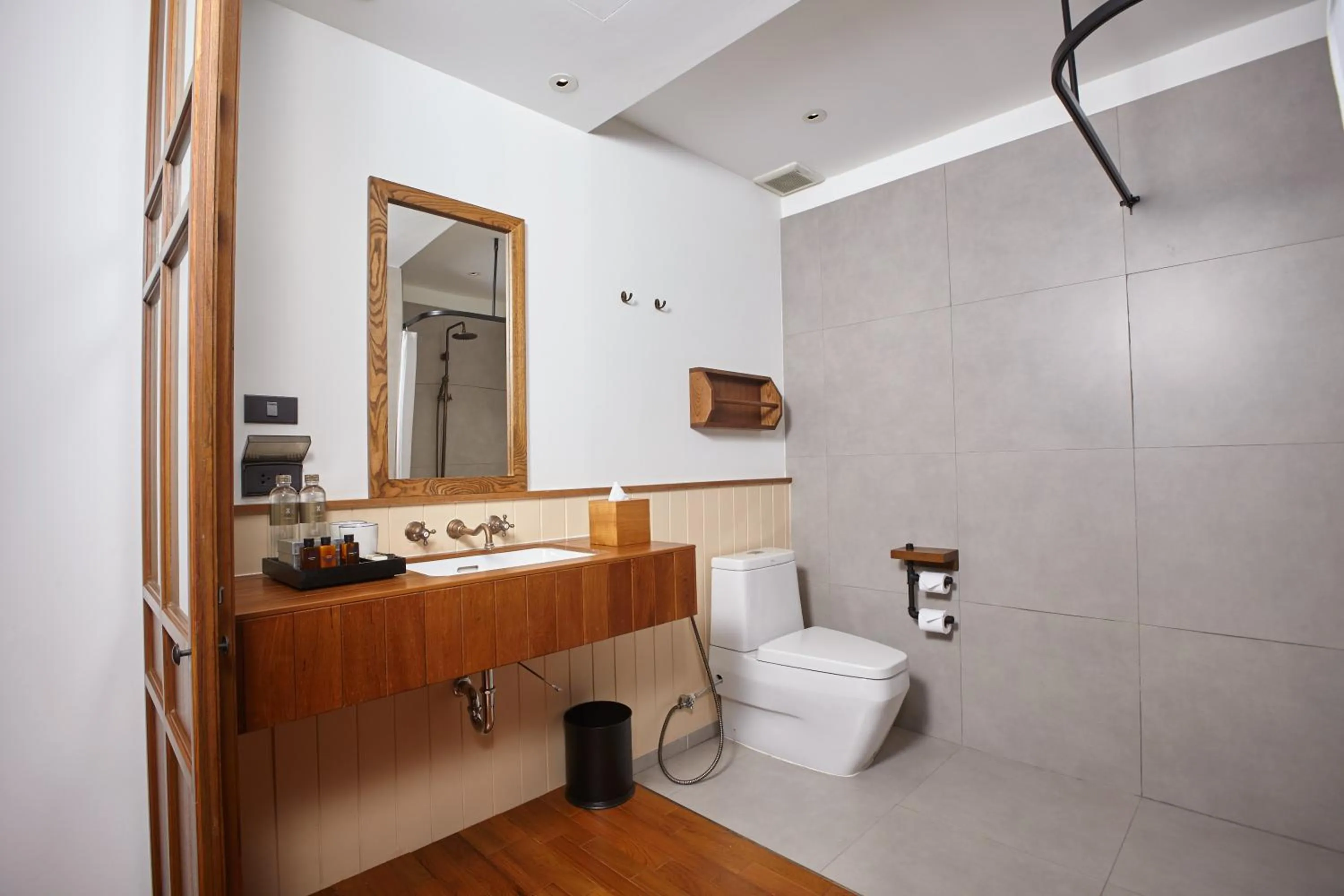 Bathroom in Chann Bangkok Noi