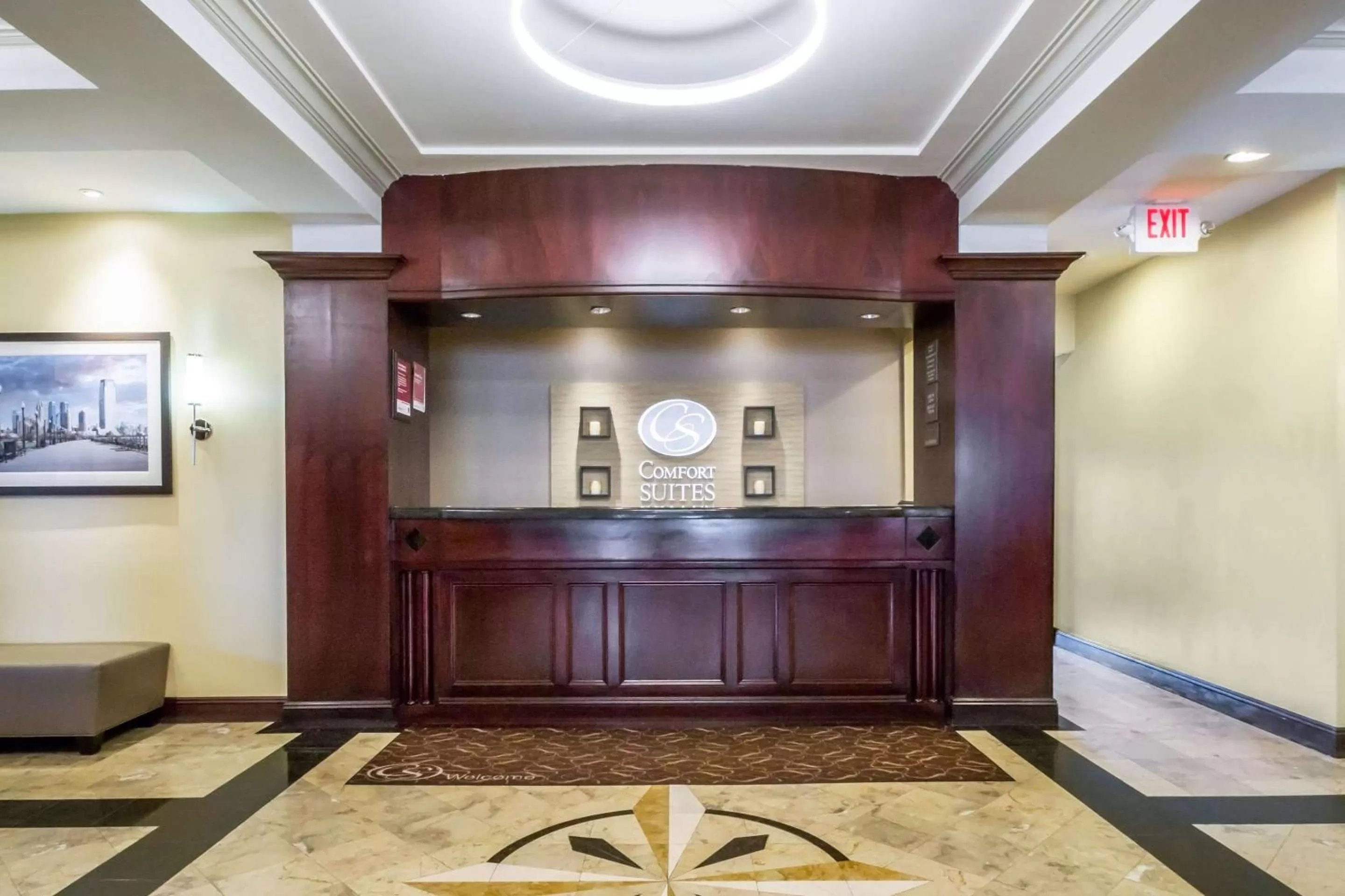 Lobby or reception in Comfort Suites at Woodbridge