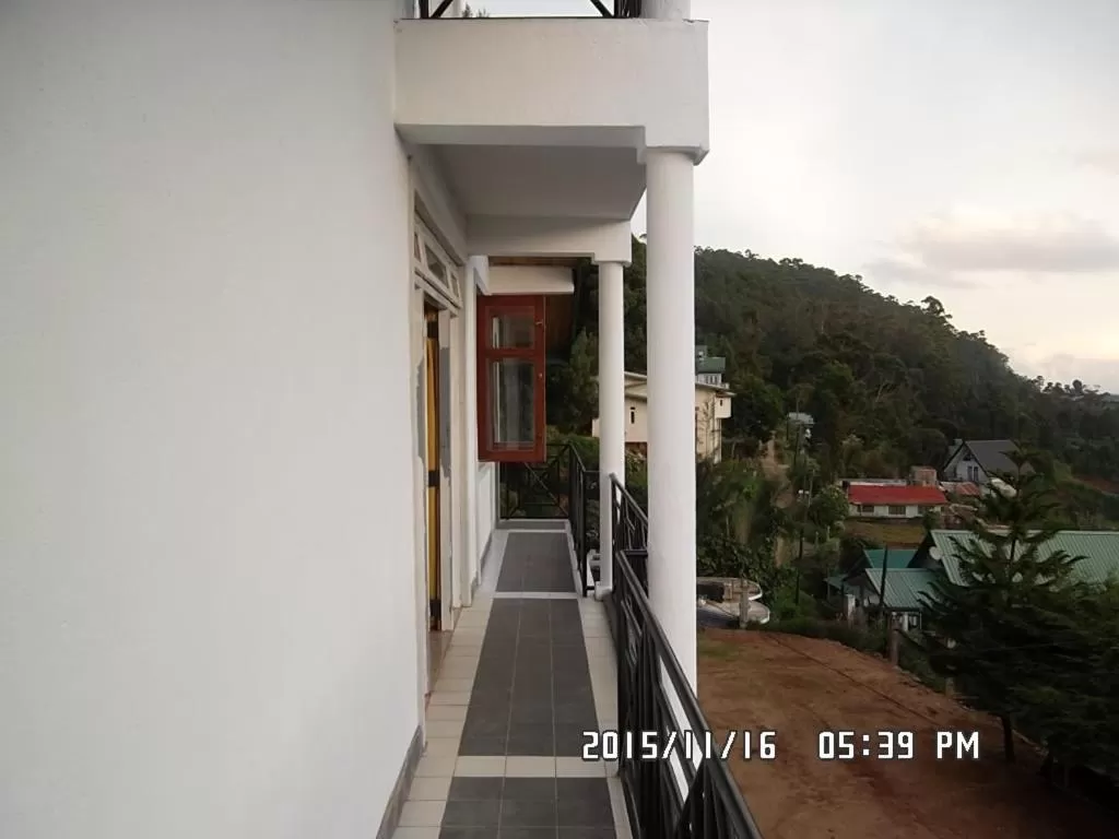 Balcony/Terrace in Panorama Accommodations Nuwara Eliya