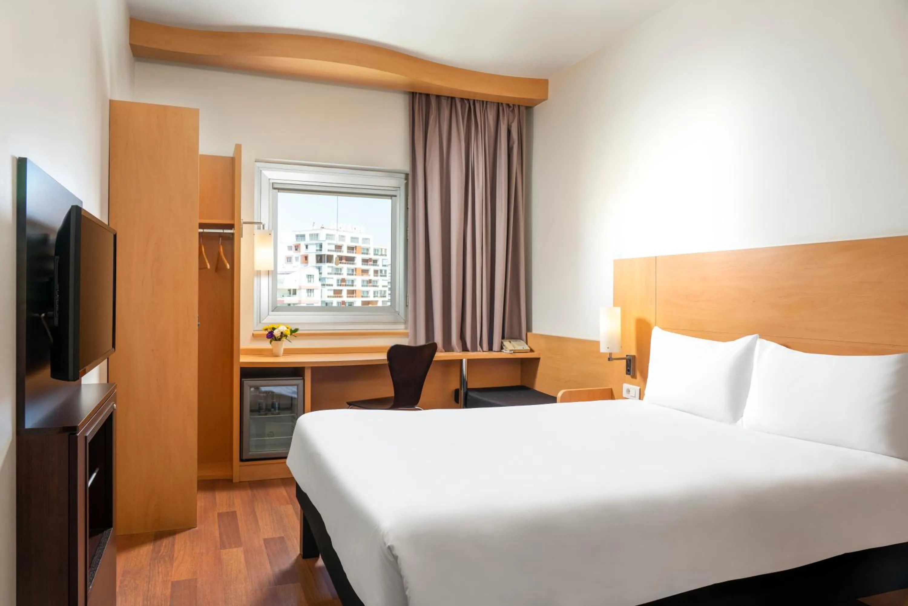 Natural landscape, Bed in Ibis Kayseri