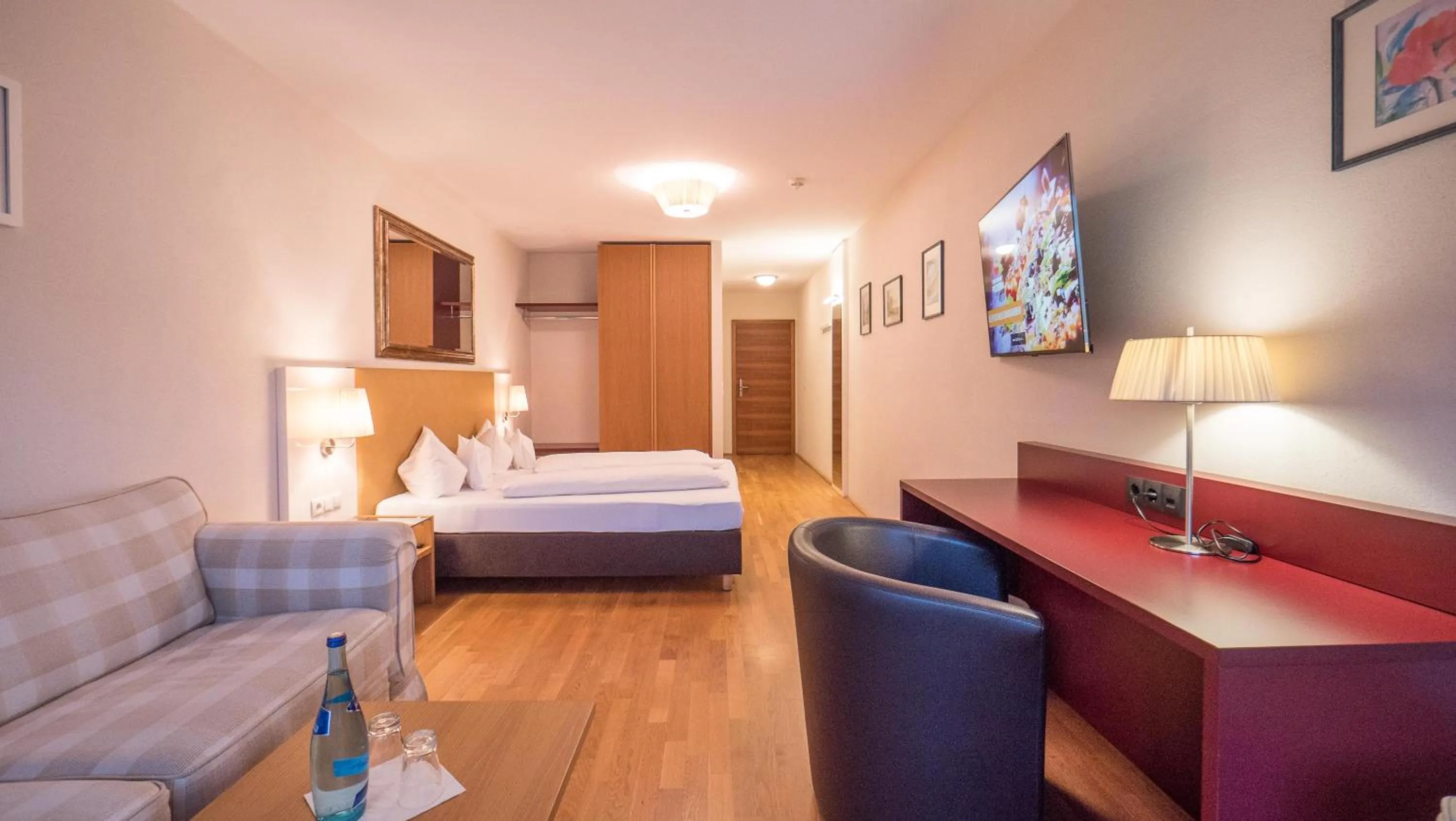 Photo of the whole room, Bed in Hotel Malerhaus