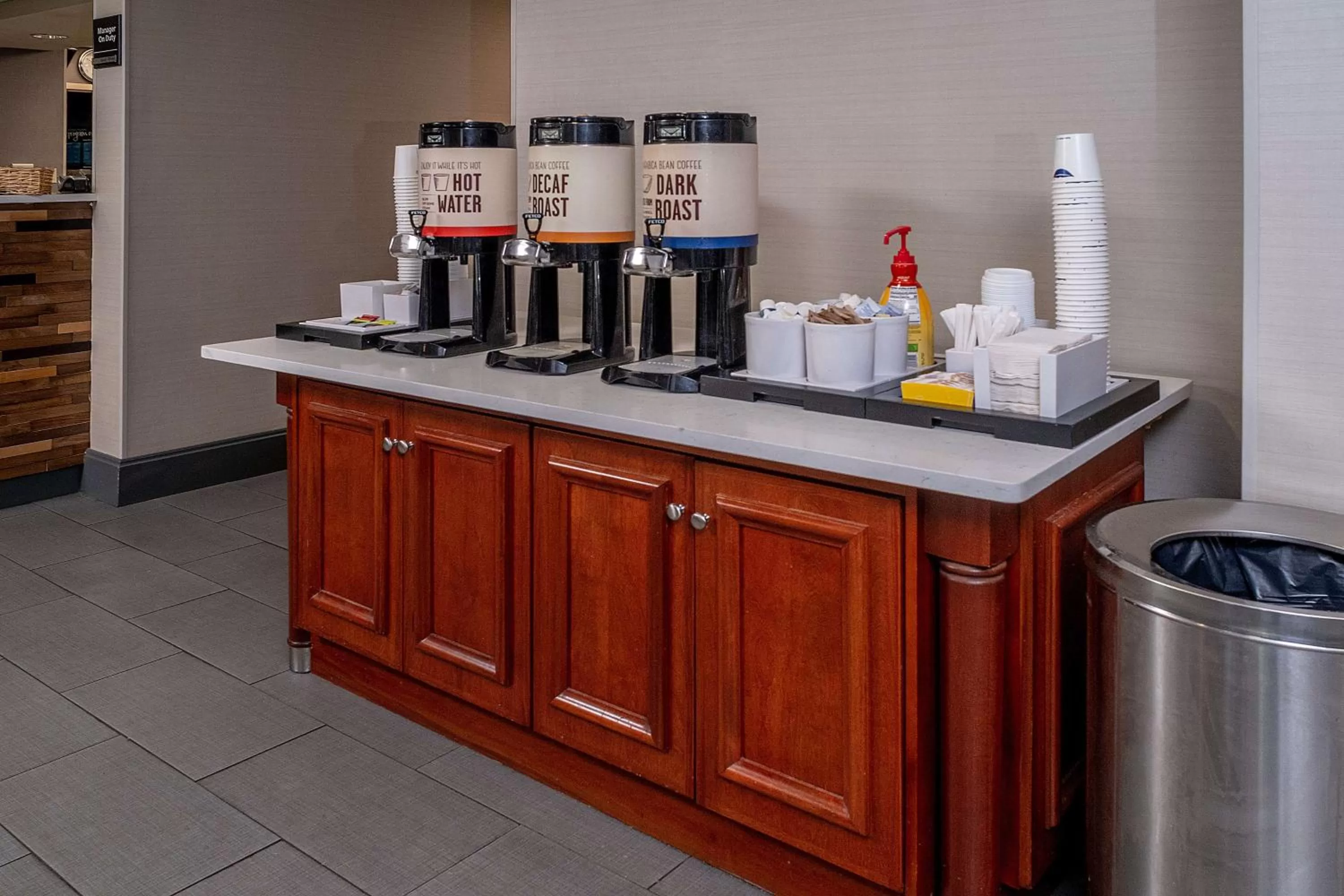 Dining area in Hampton Inn Charleston Downtown