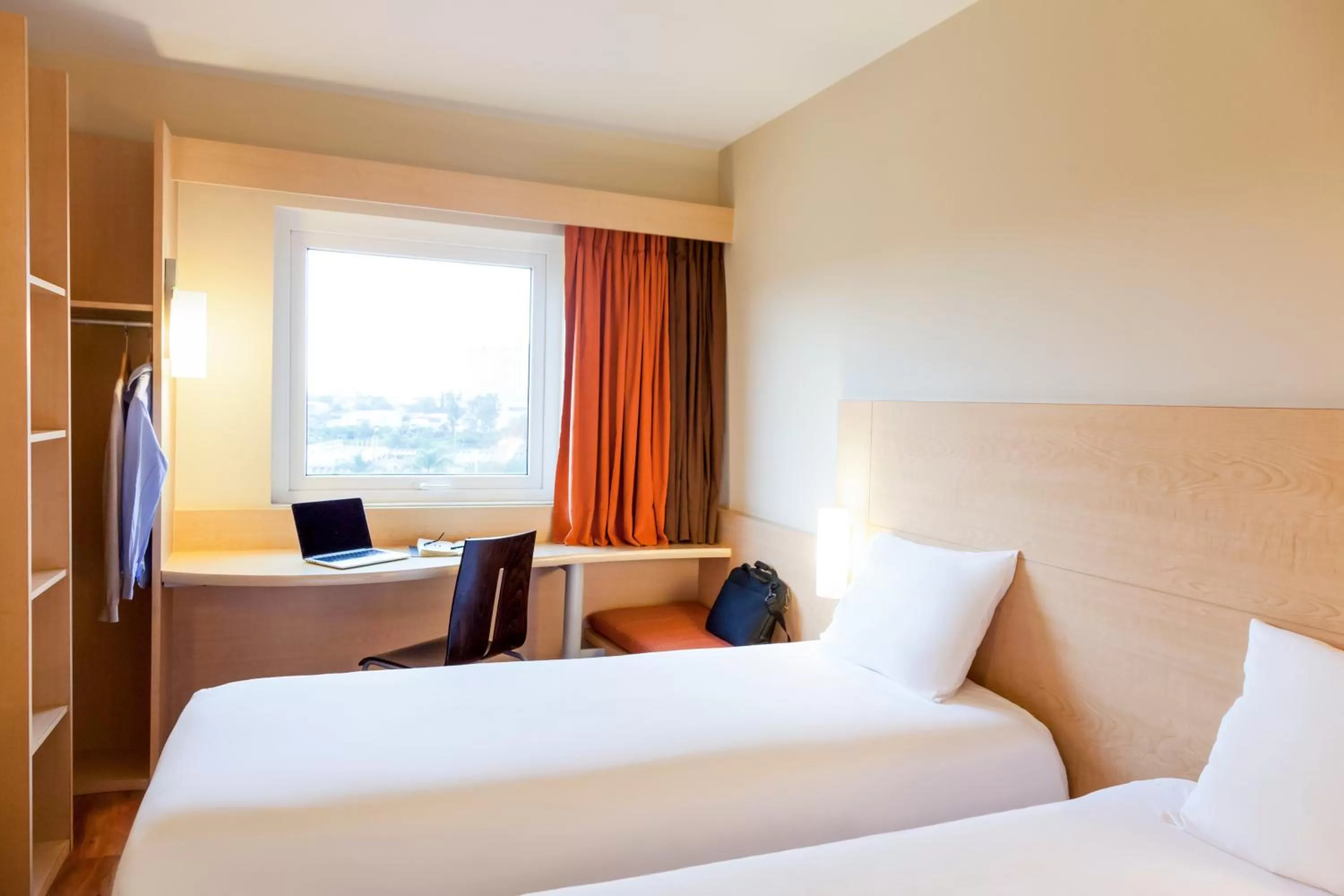 Bed in Ibis Aguascalientes Norte