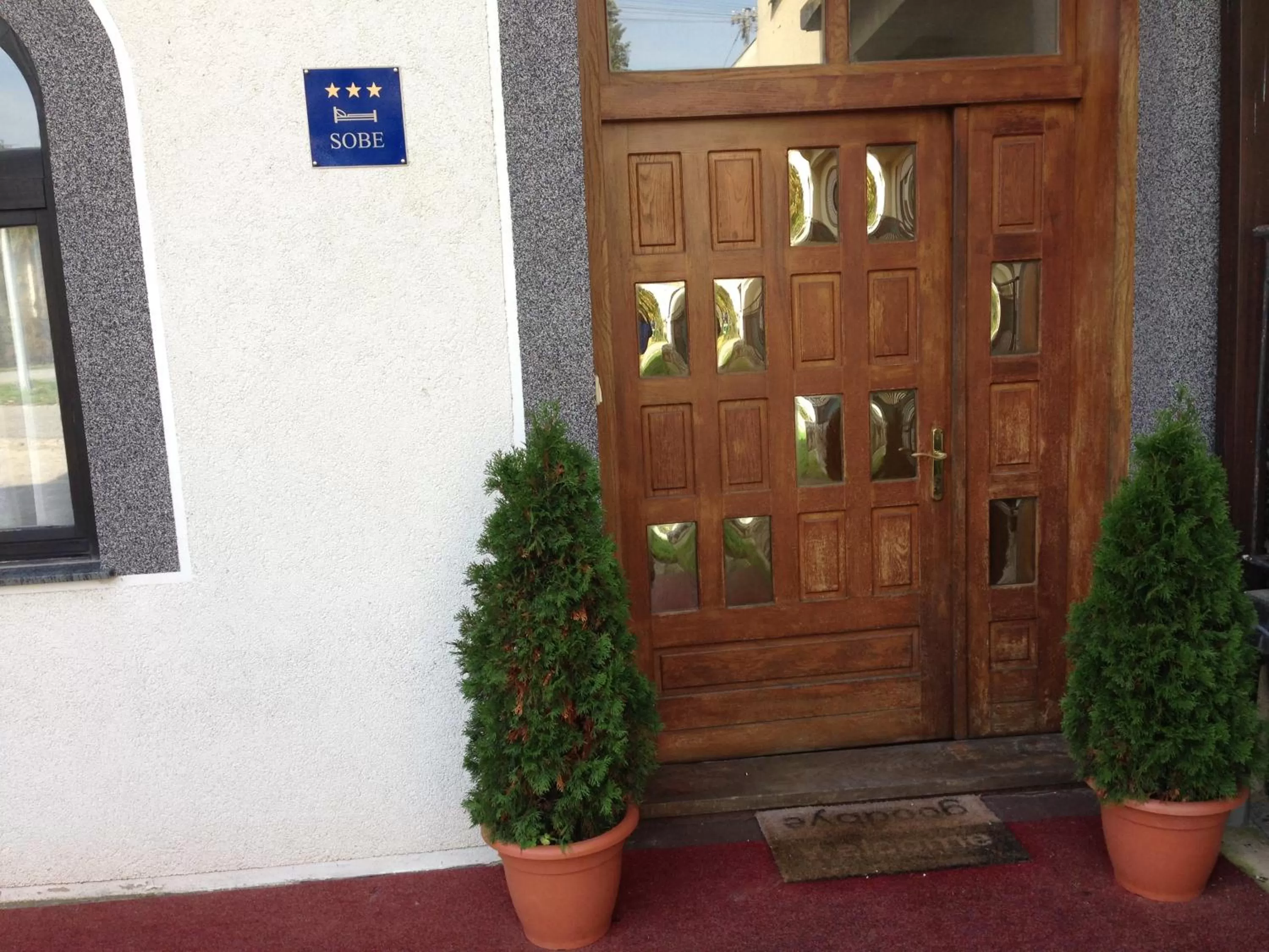 Facade/entrance, Property Building in Valpovački dvori B&B