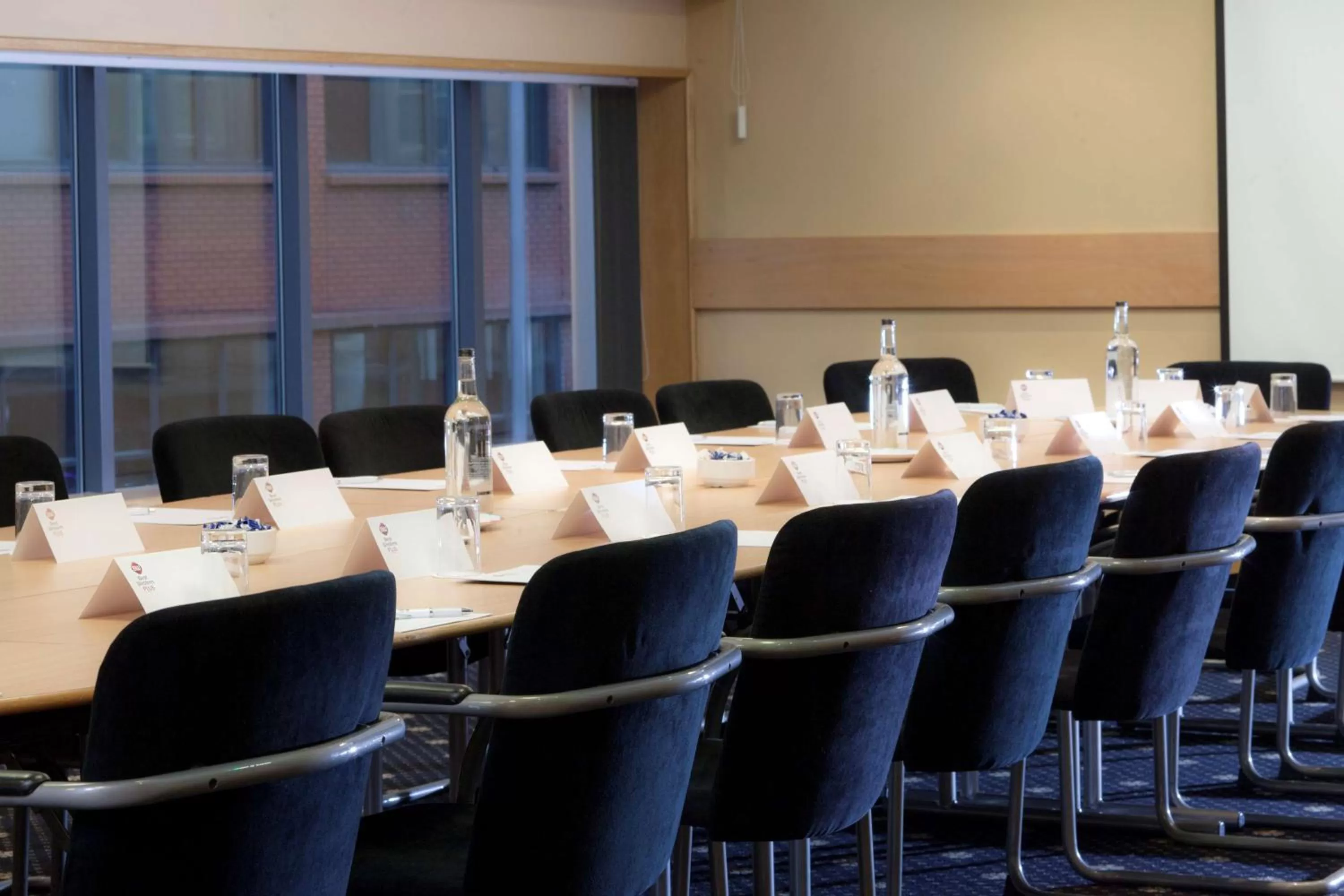 Meeting/conference room in Garner Hotel Nottingham City Centre by IHG
