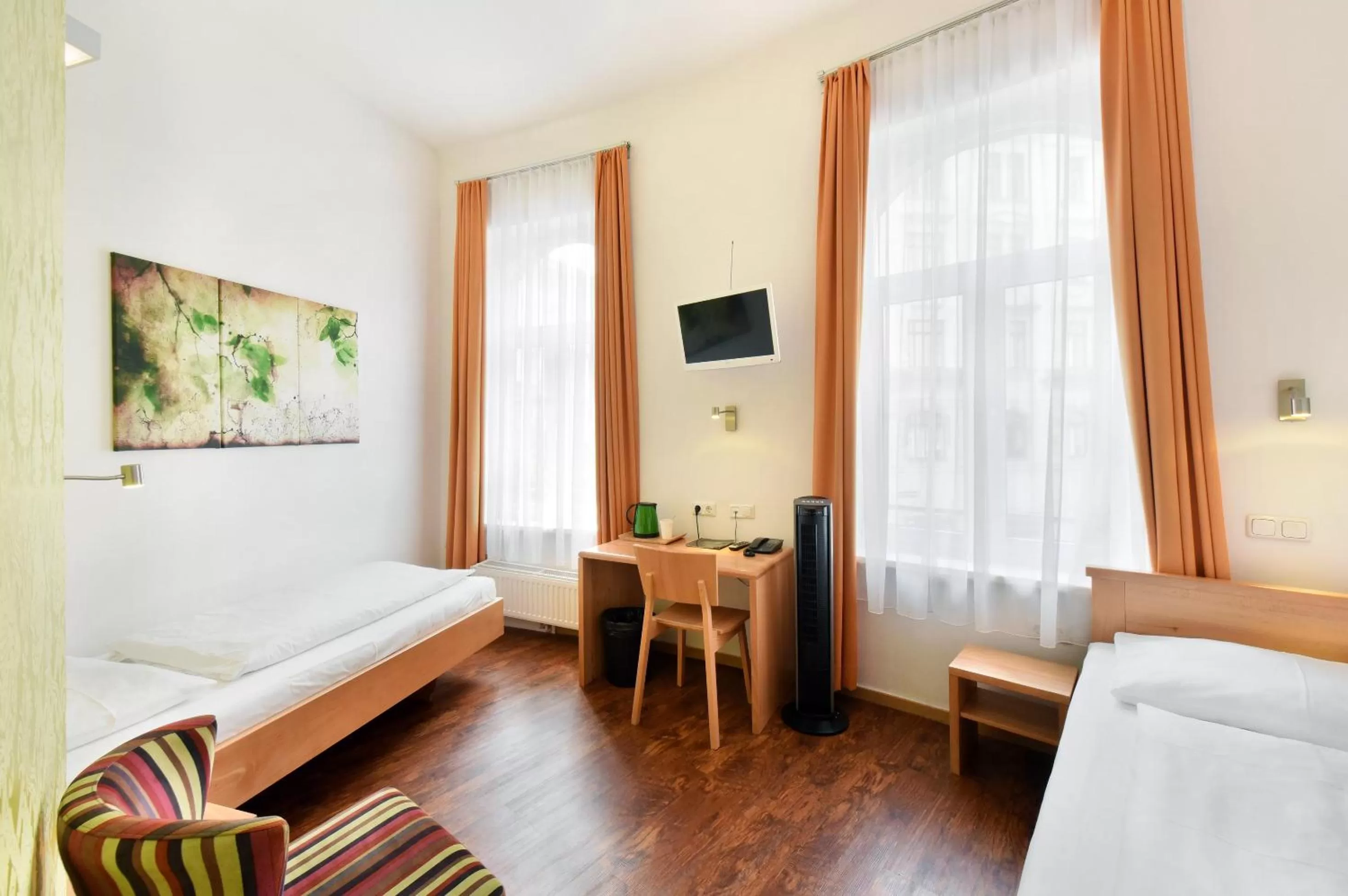 Photo of the whole room, Bed in Hotel Mocca