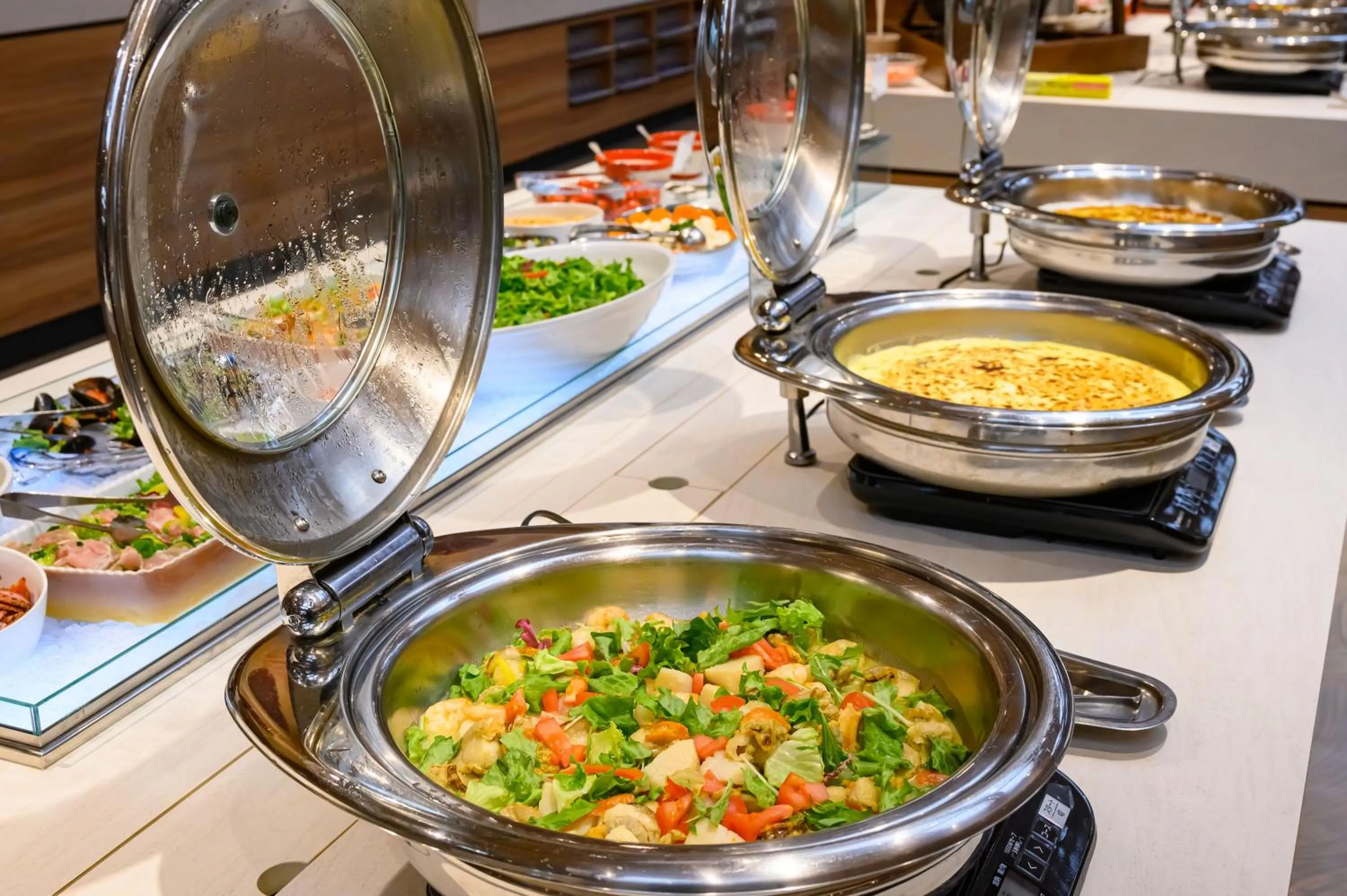 Food and drinks in Senkeien Tsukioka Hotel