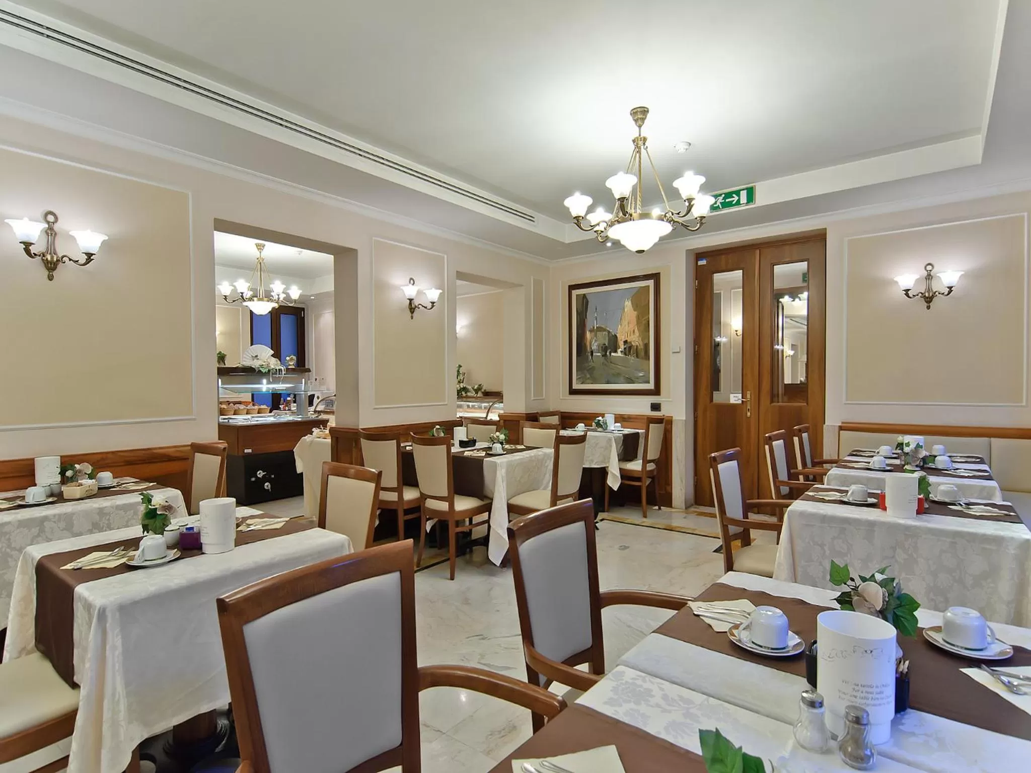 Restaurant/places to eat in Tmark Hotel Vaticano