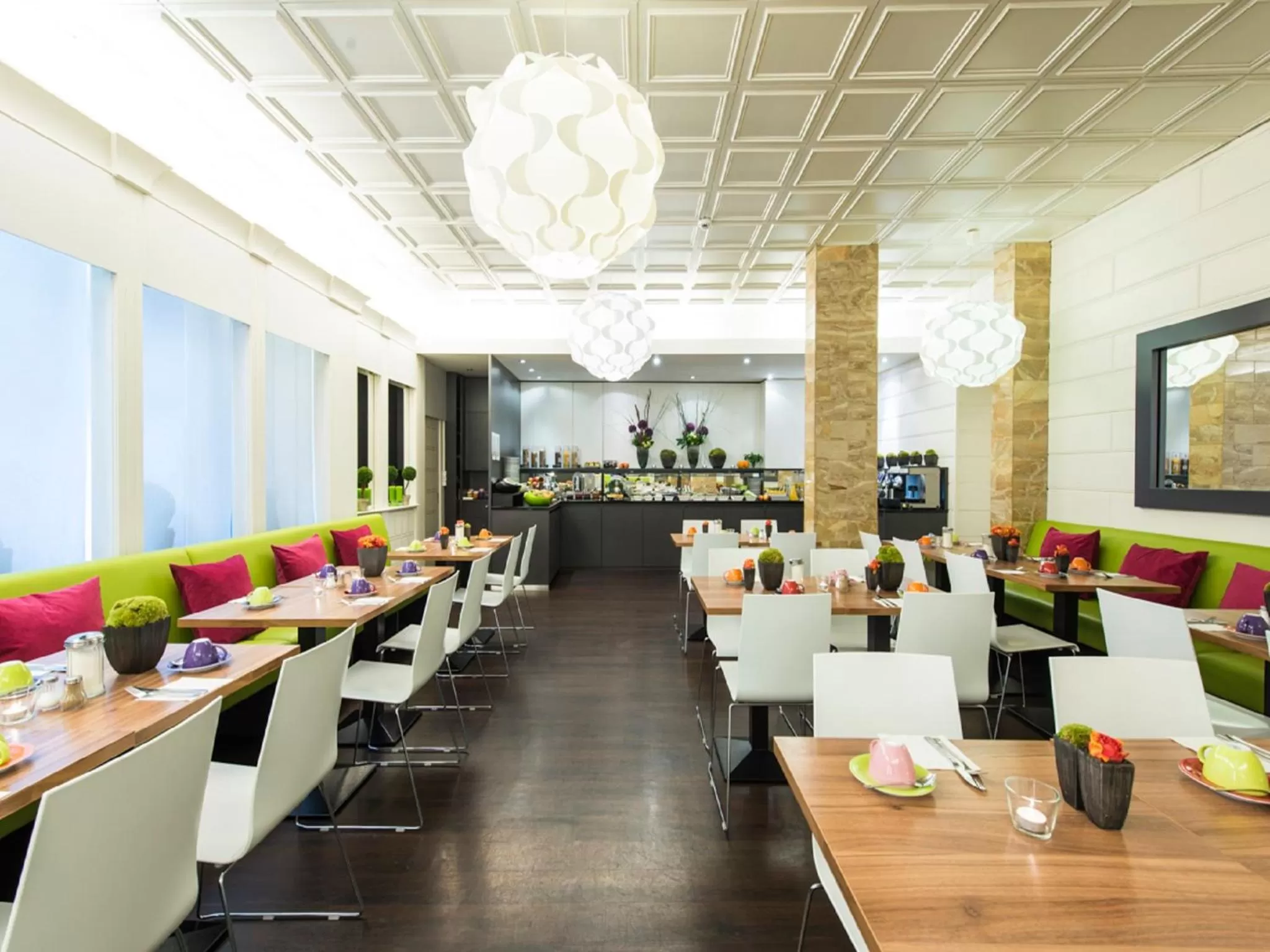 Restaurant/places to eat in Ibis Styles Frankfurt City