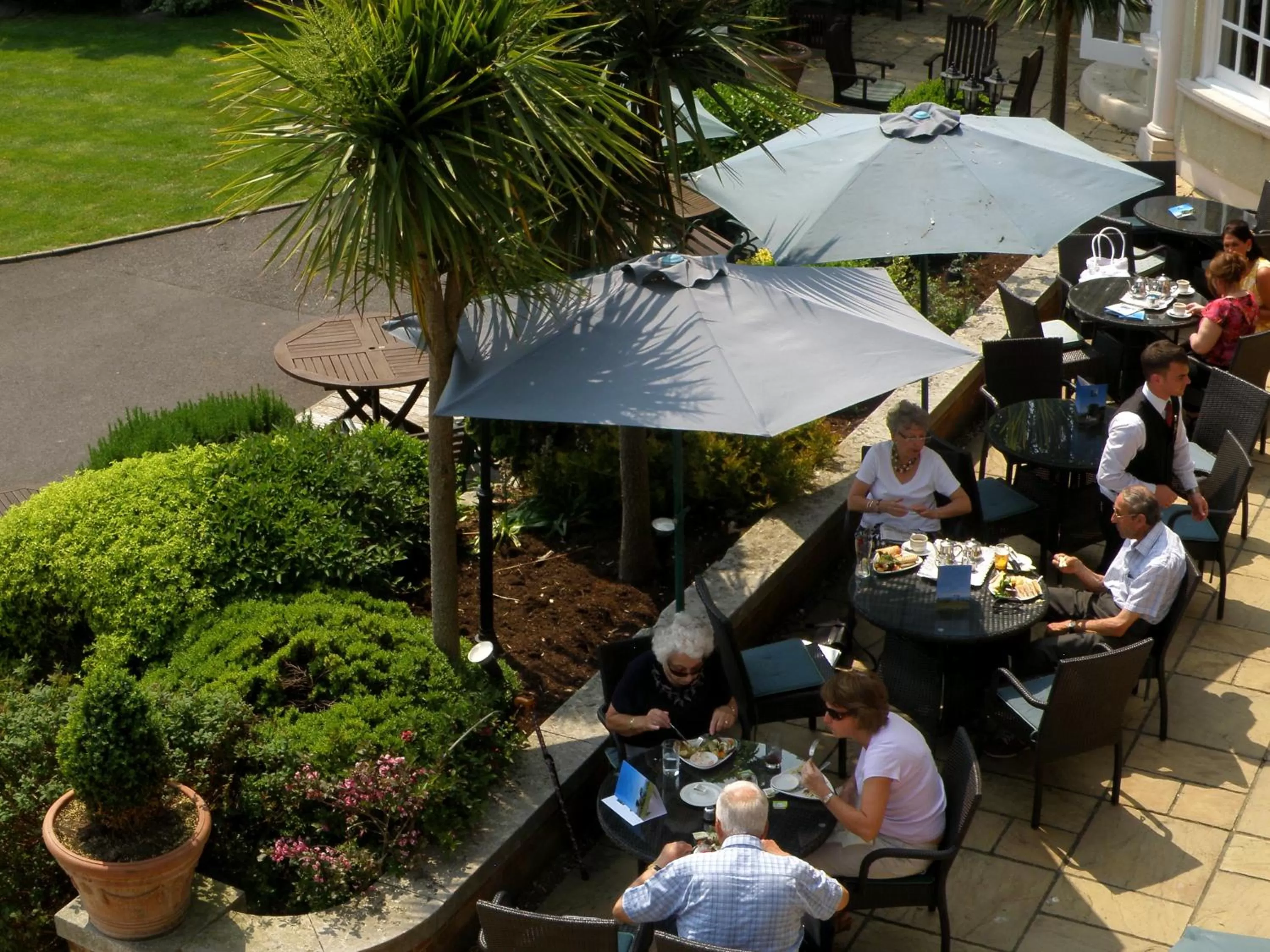 Restaurant/places to eat in Hotel Miramar