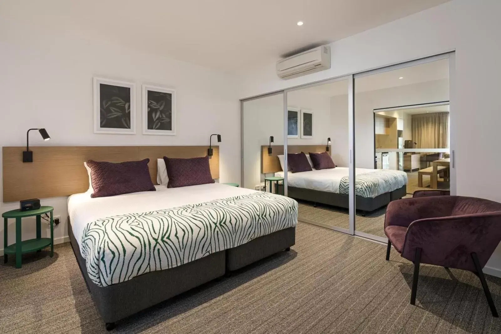 Two-Bedroom Apartment in Quest Springfield Central Two-Bedroom Apartment in Quest Springfield Central