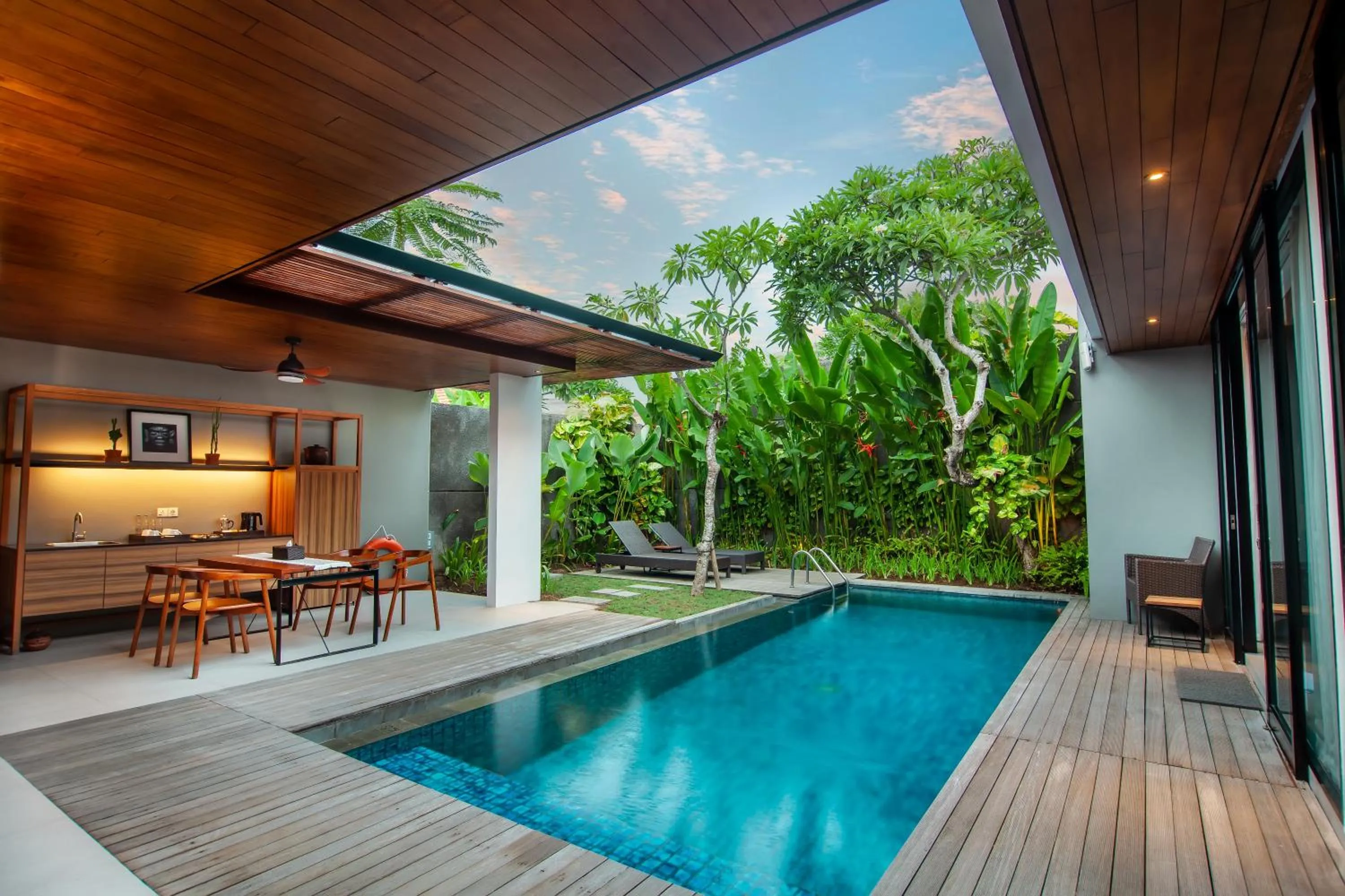 Garden in Abia Villa Legian