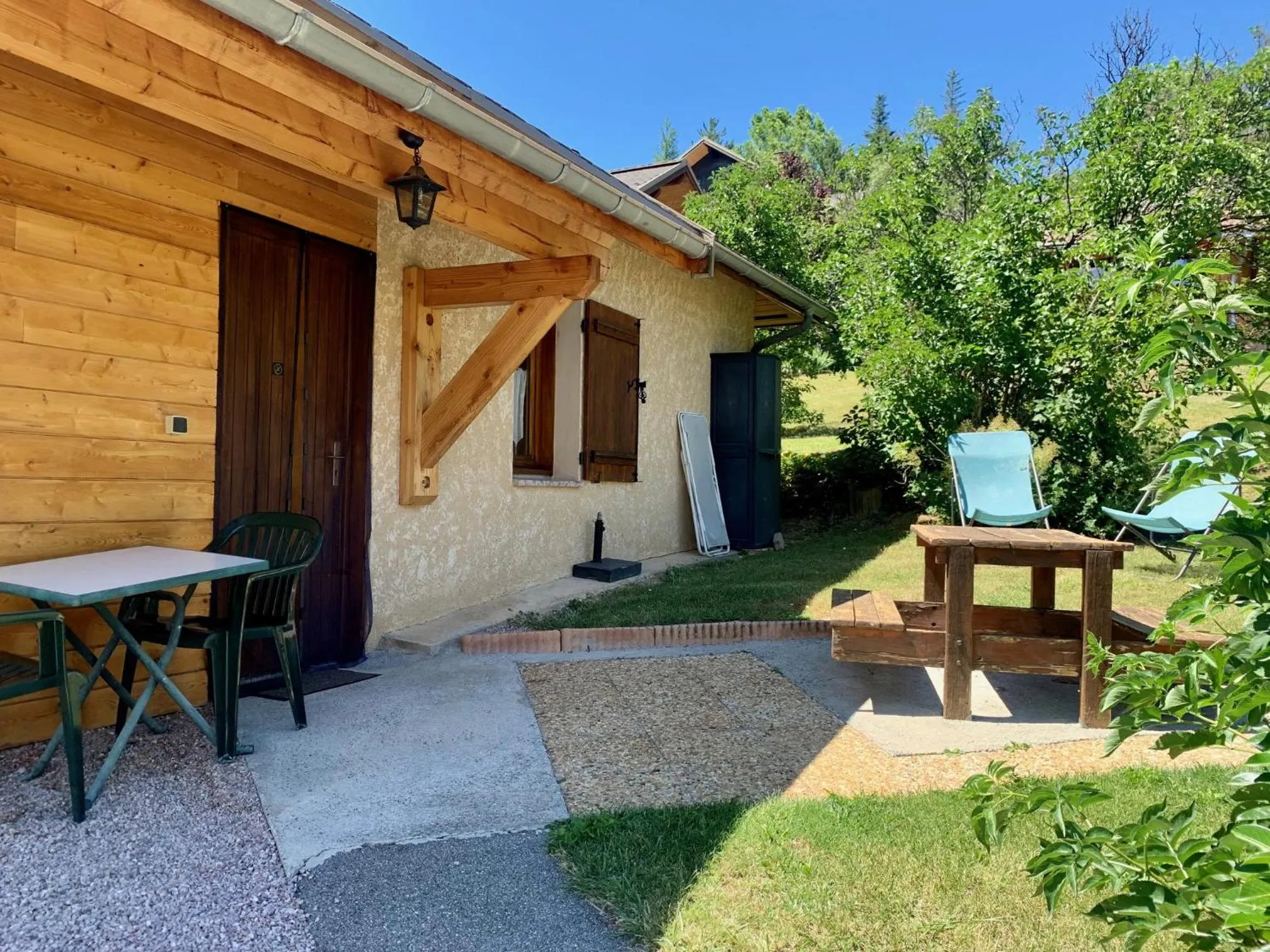 Patio in Le Catinat Fleuri