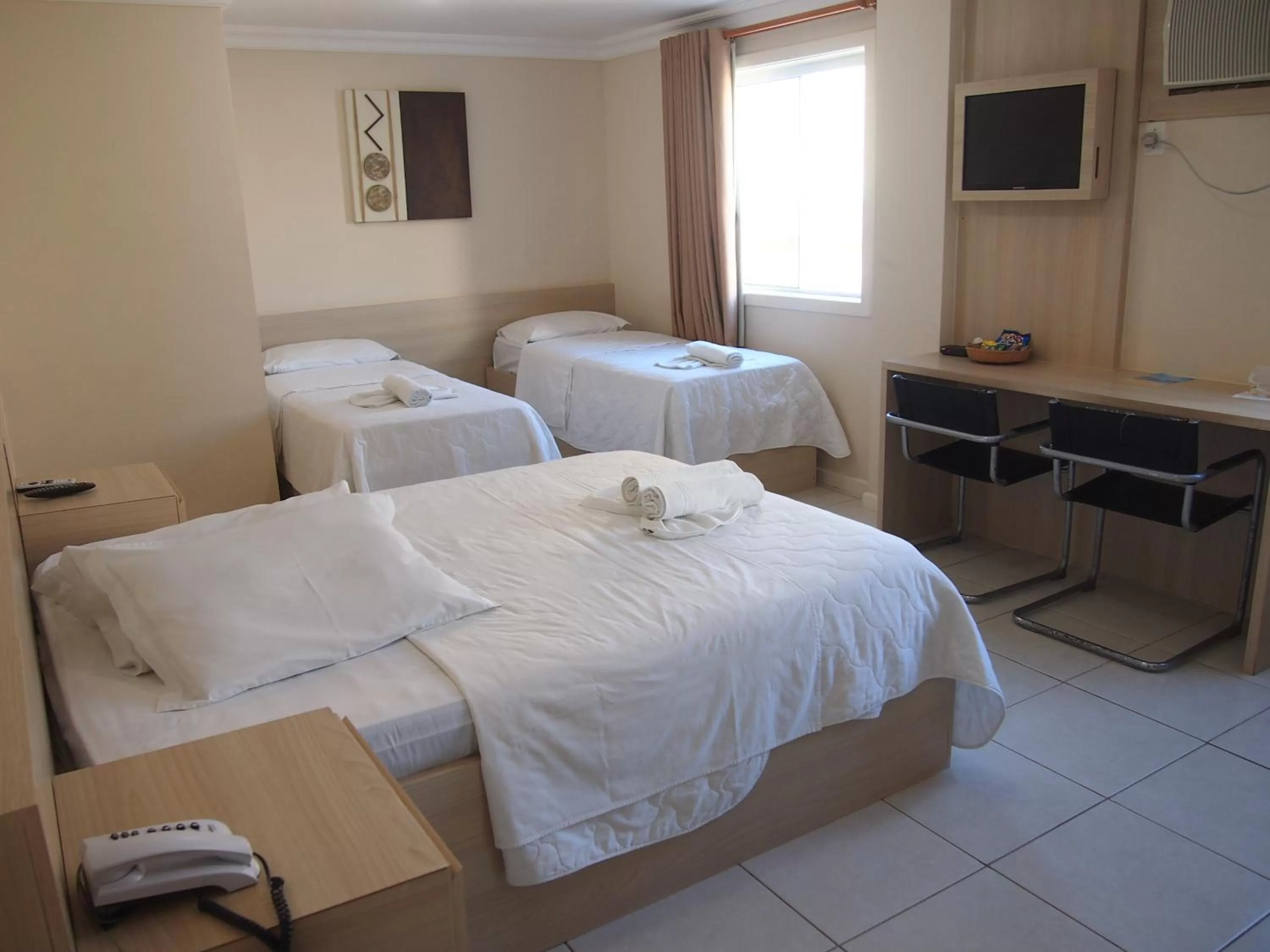 Photo of the whole room, Bed in Ocean View Hotel