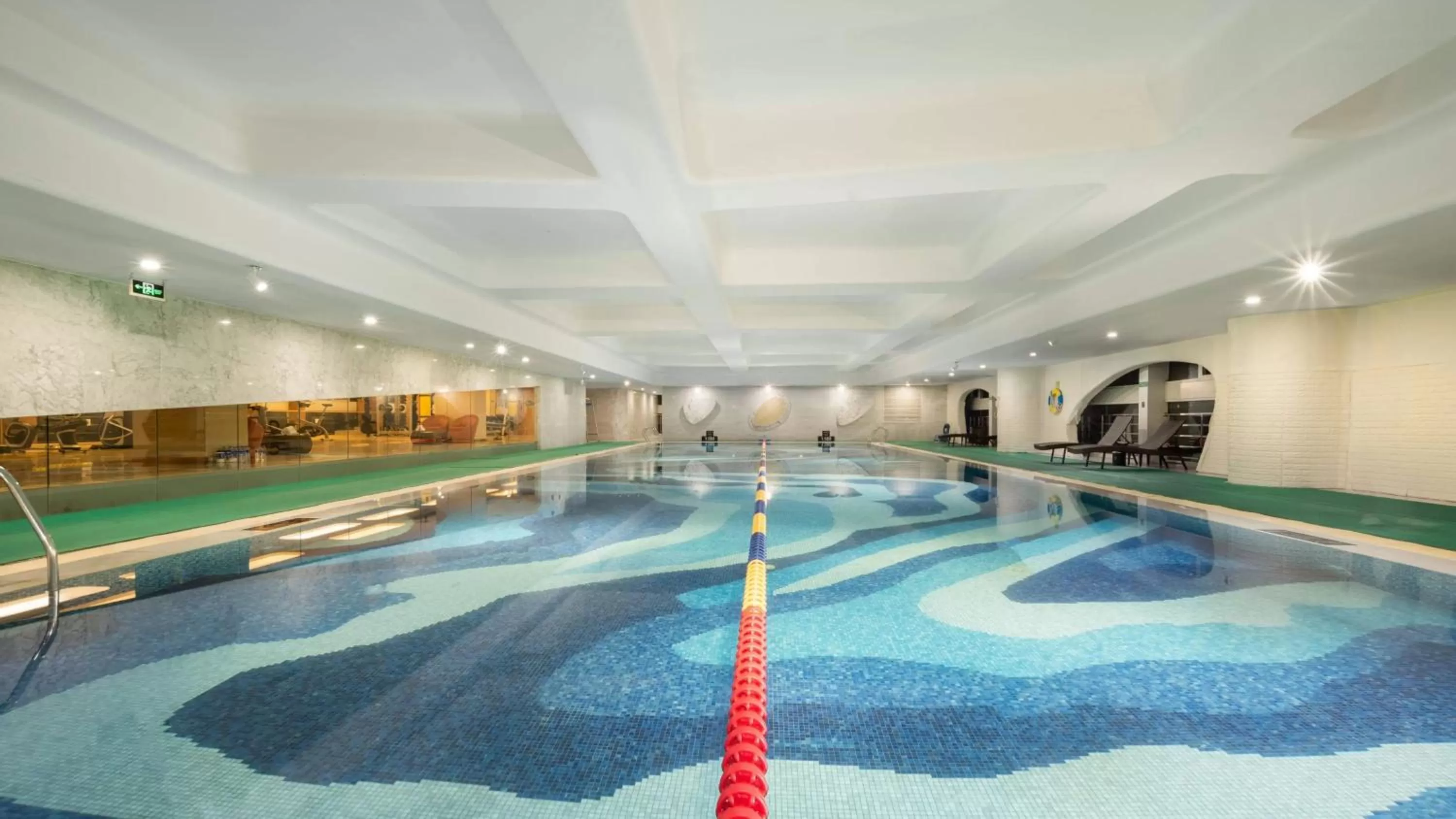 Swimming pool in Holiday Inn Shijiazhuang Central by IHG