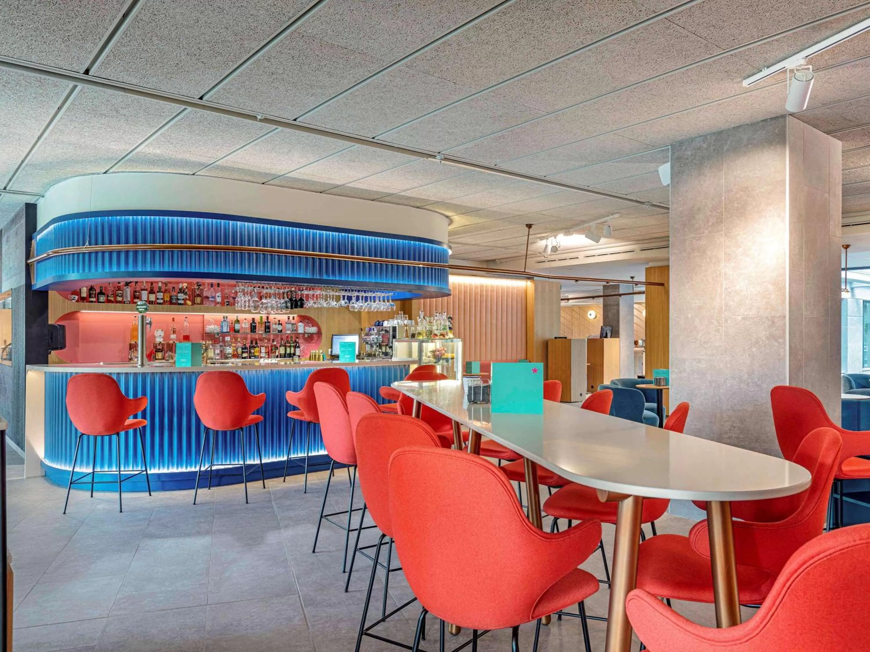 Lounge or bar in Ibis Styles Madrid City Las Ventas