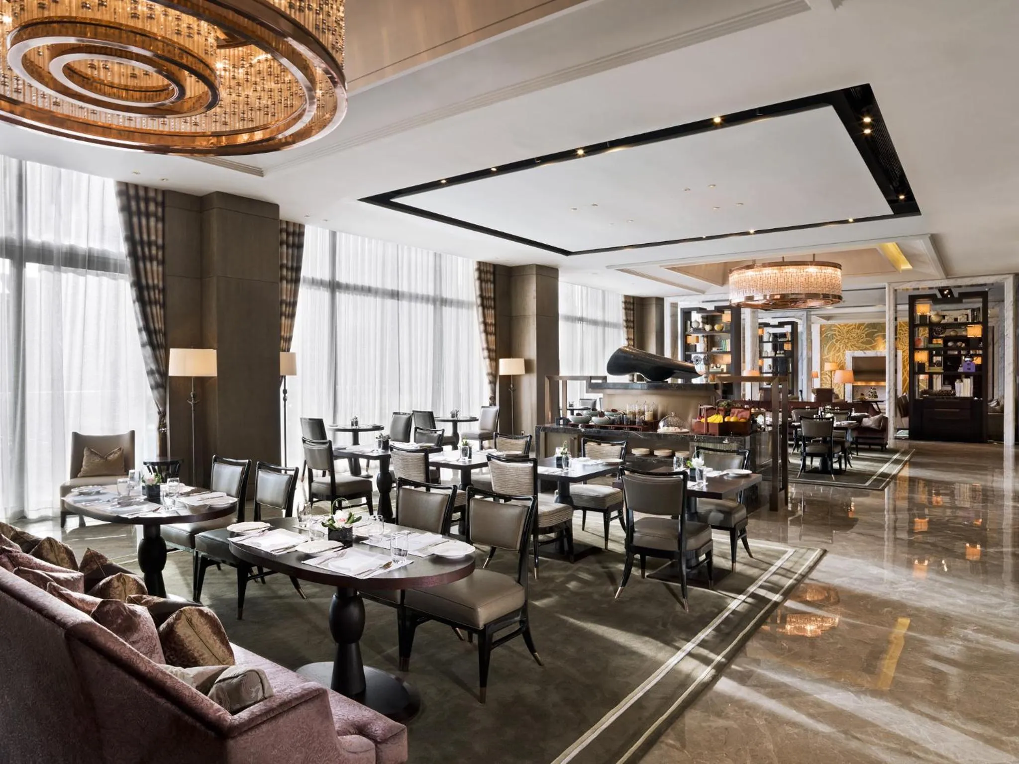 Restaurant/places to eat in IFC Residence