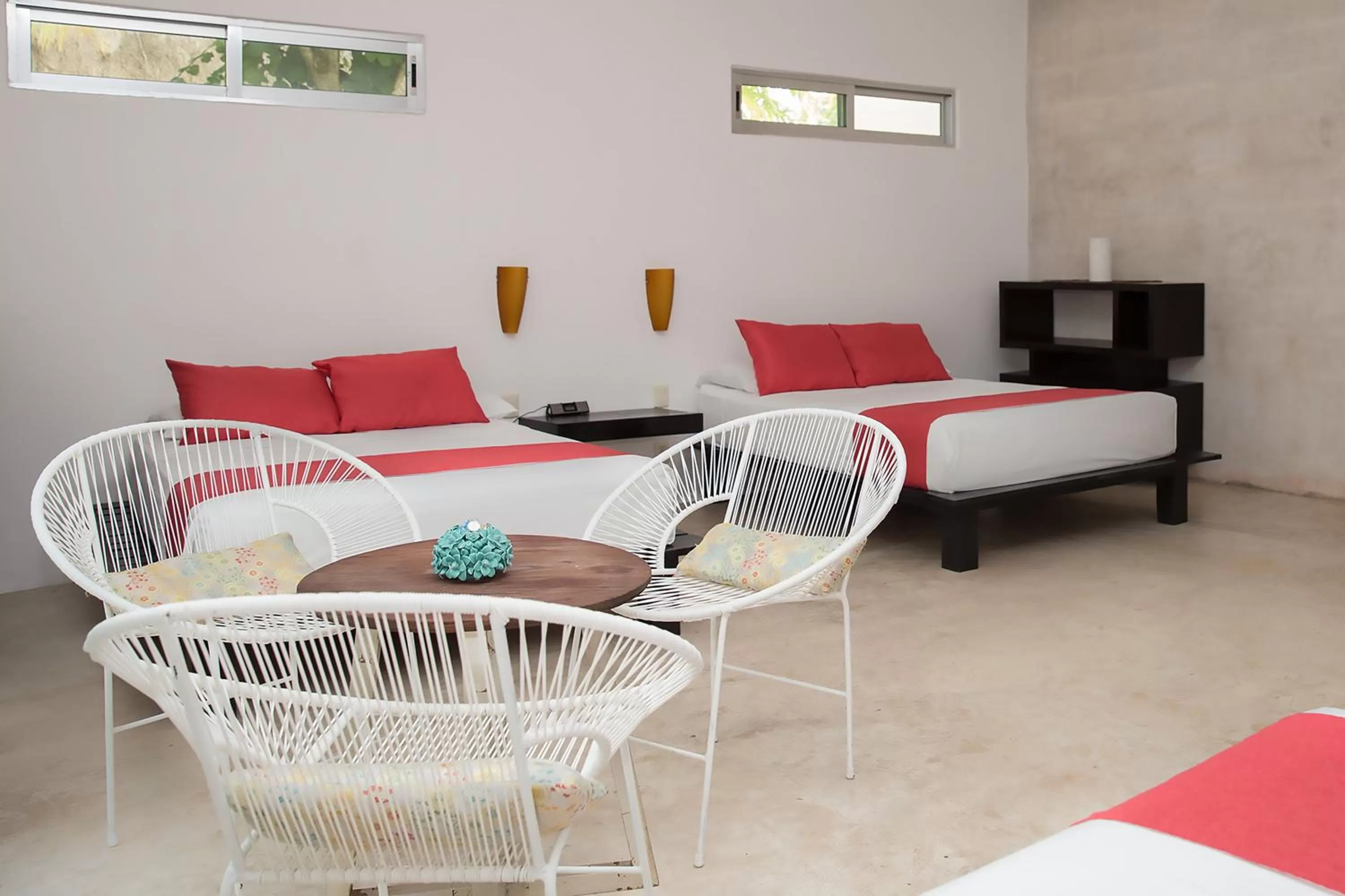 Photo of the whole room, Bed in Villas H2O