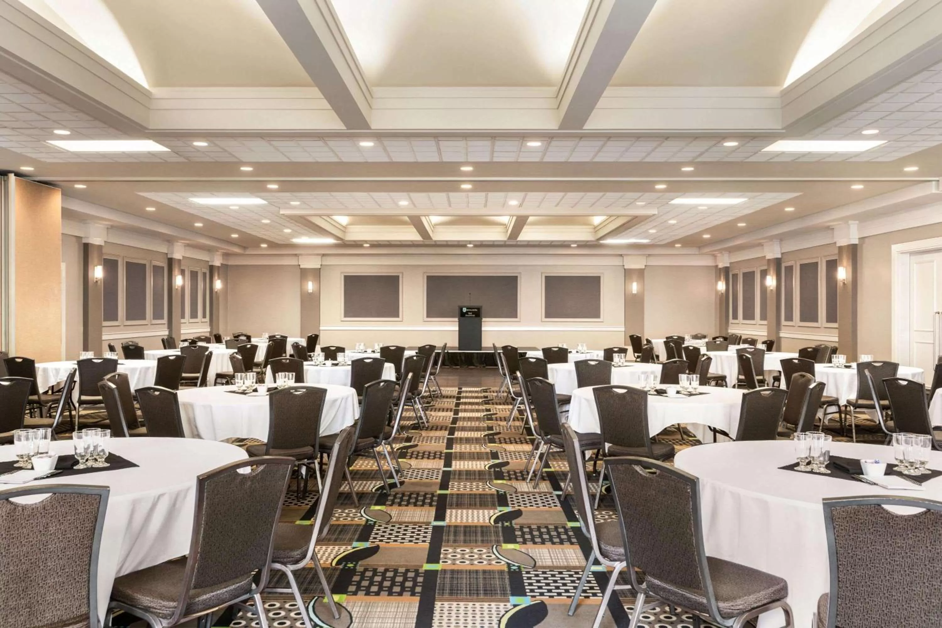 Banquet/Function facilities in Royal Hotel Calgary, Trademark Collection by Wyndham
