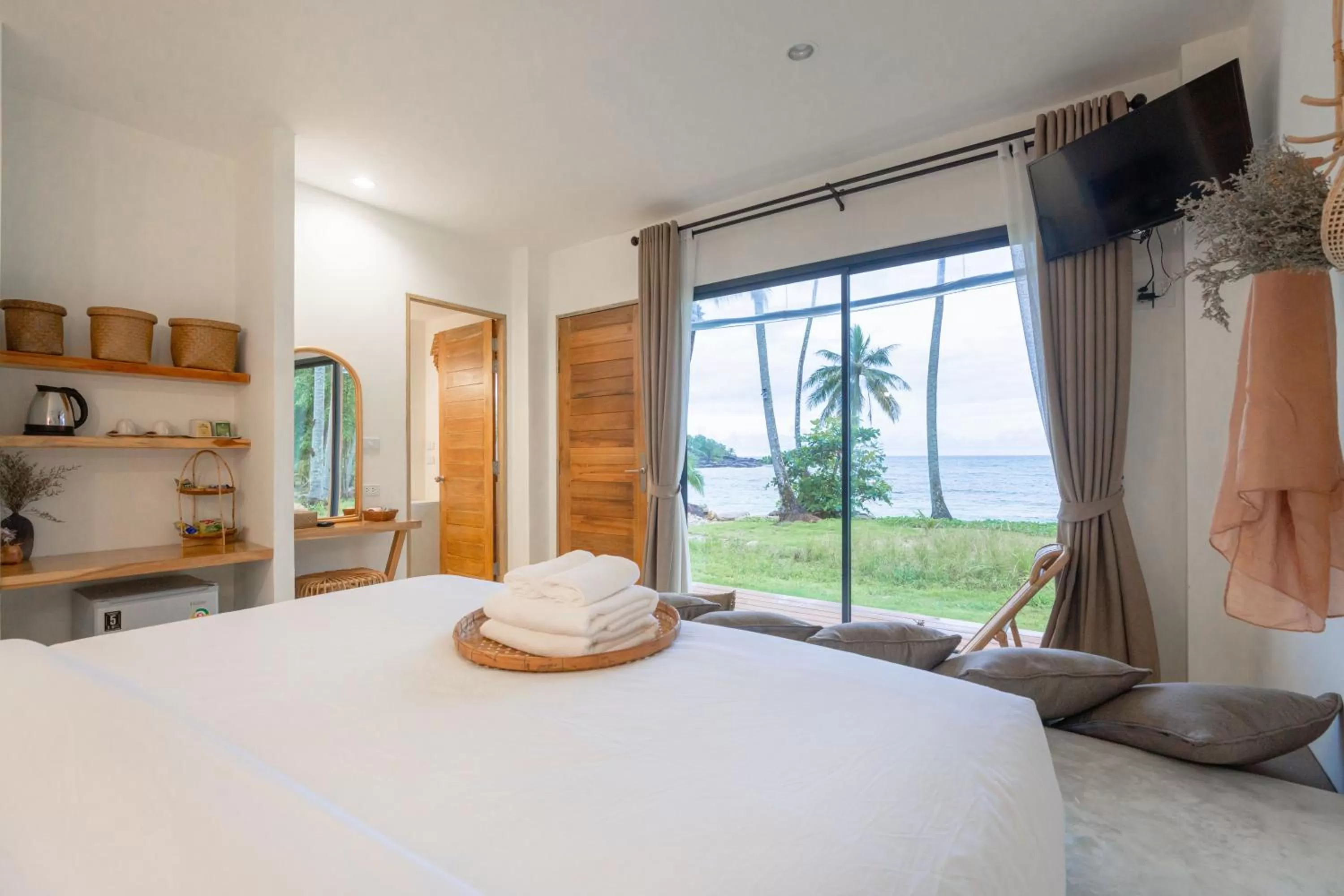 Bed in Hideout Koh Kood