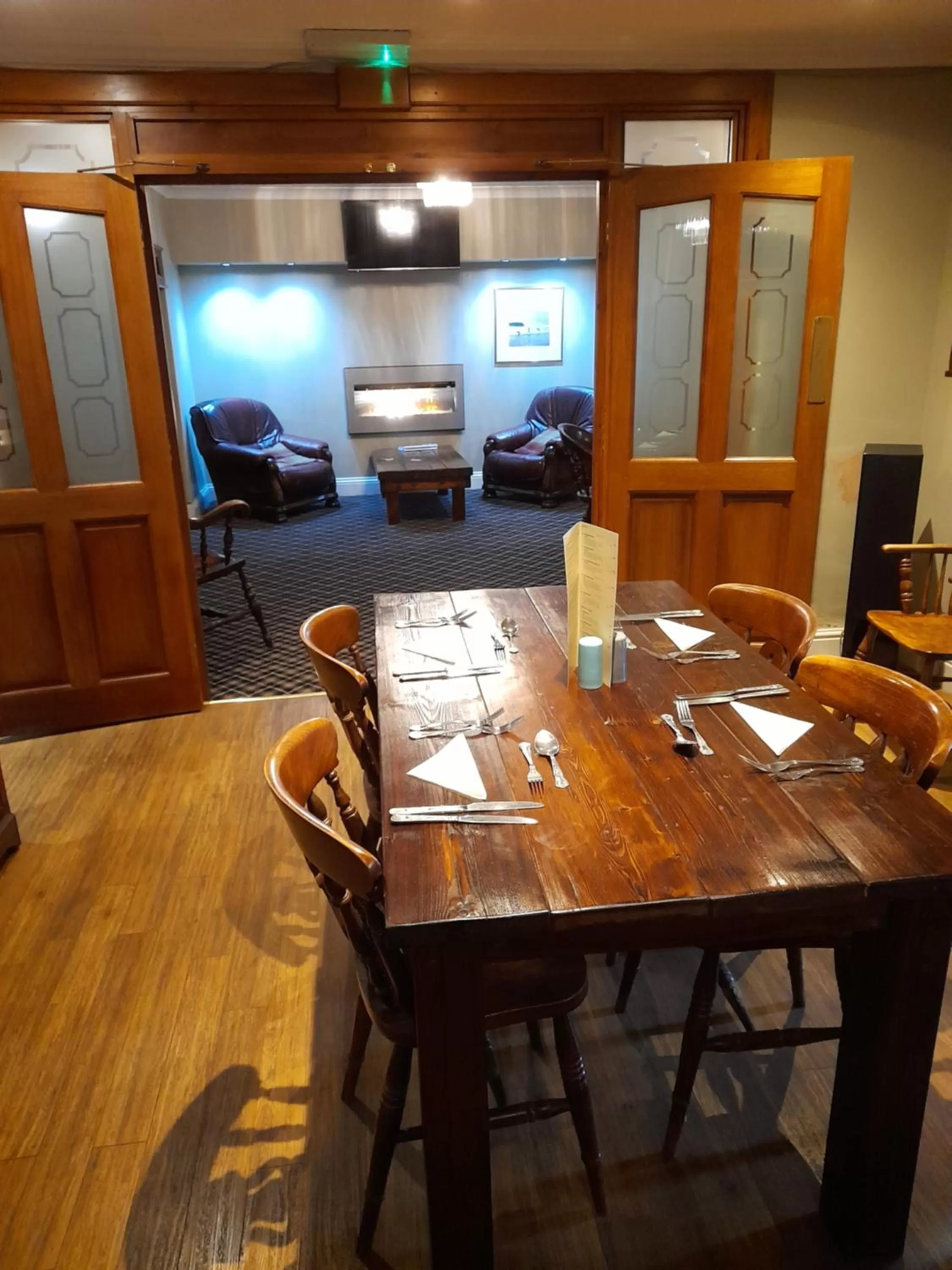 Restaurant/places to eat in Black Bull Inn