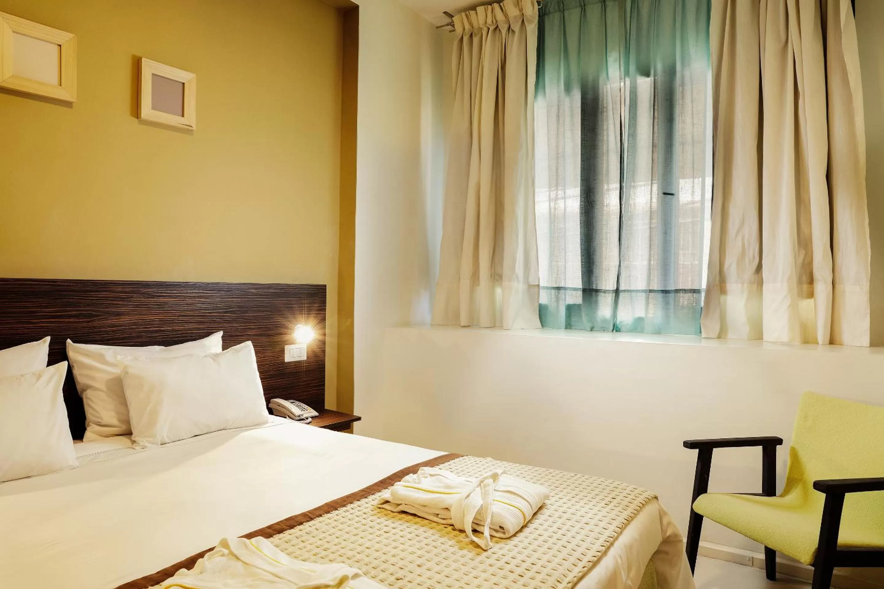 Bed in Hotel La Villette