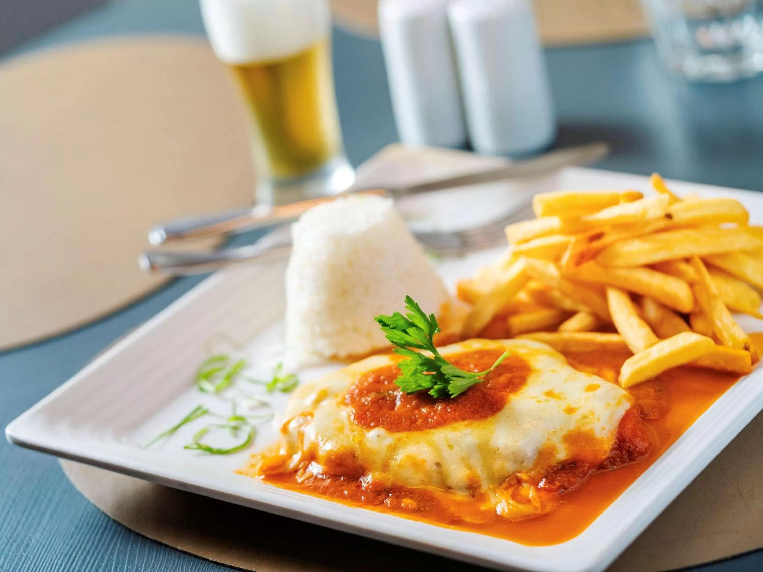 Restaurant/places to eat in Mercure Guarulhos Aeroporto