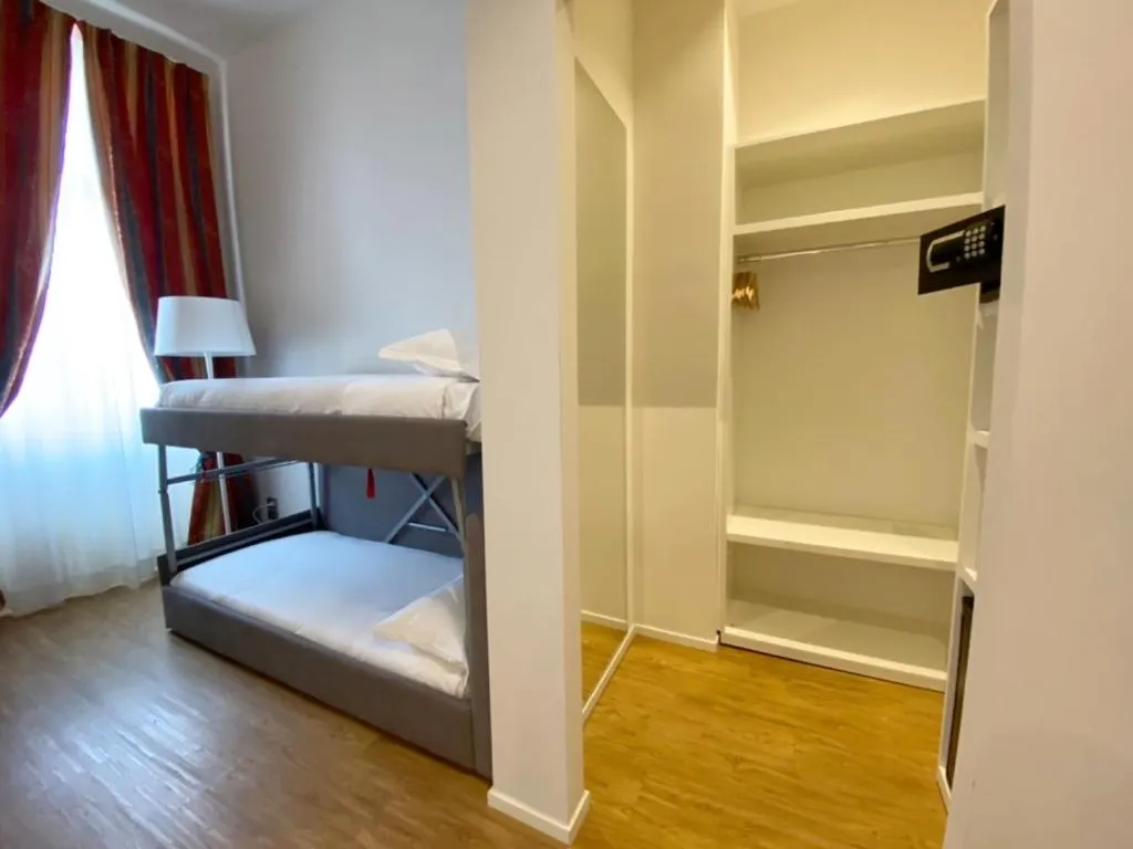 Bedroom, Bed in Grand Hotel Regina Salsomaggiore