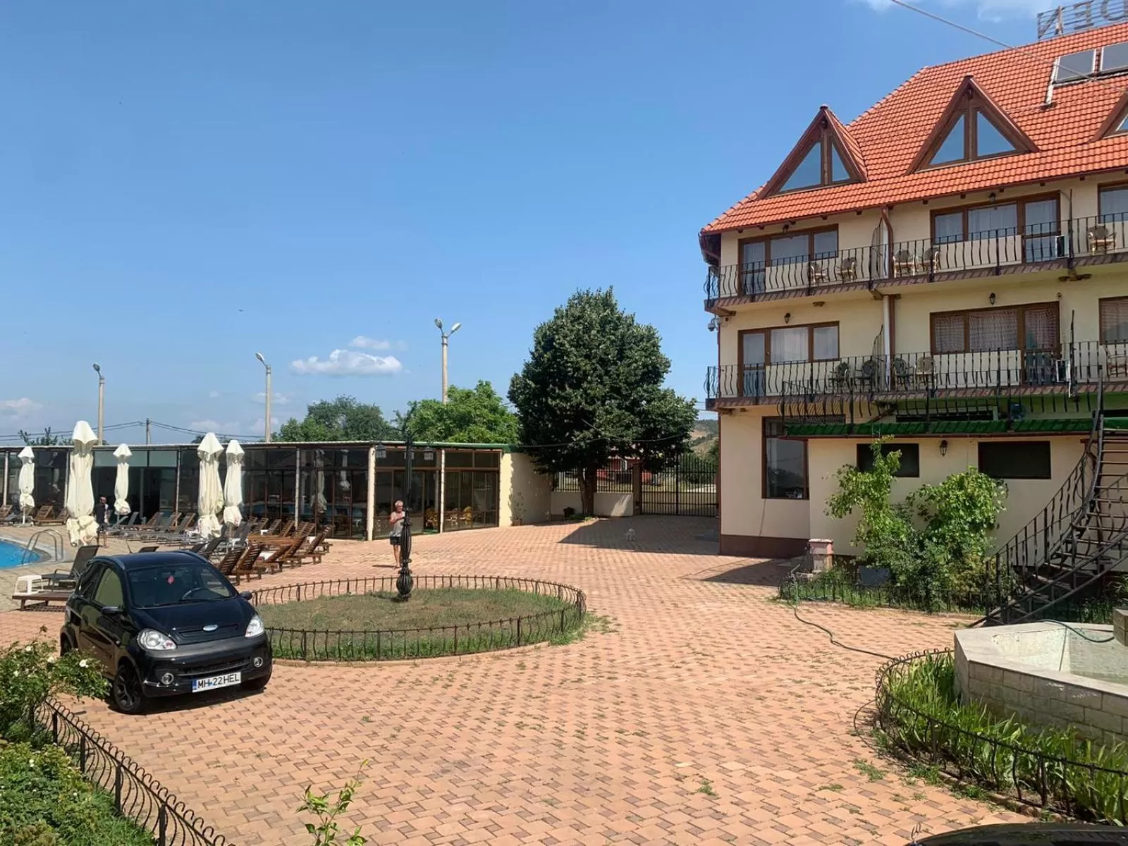 View (from property/room), Property Building in Hotel Eden