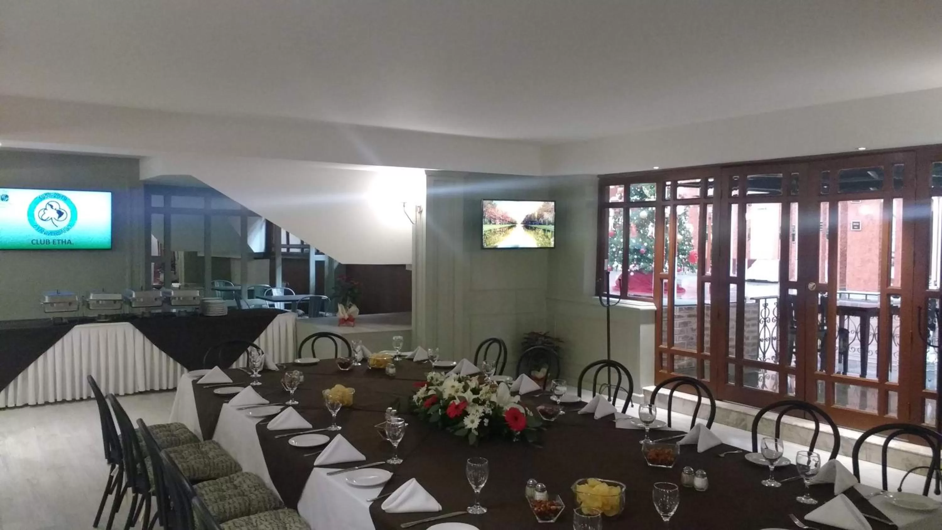 Banquet/Function facilities in Country Plaza